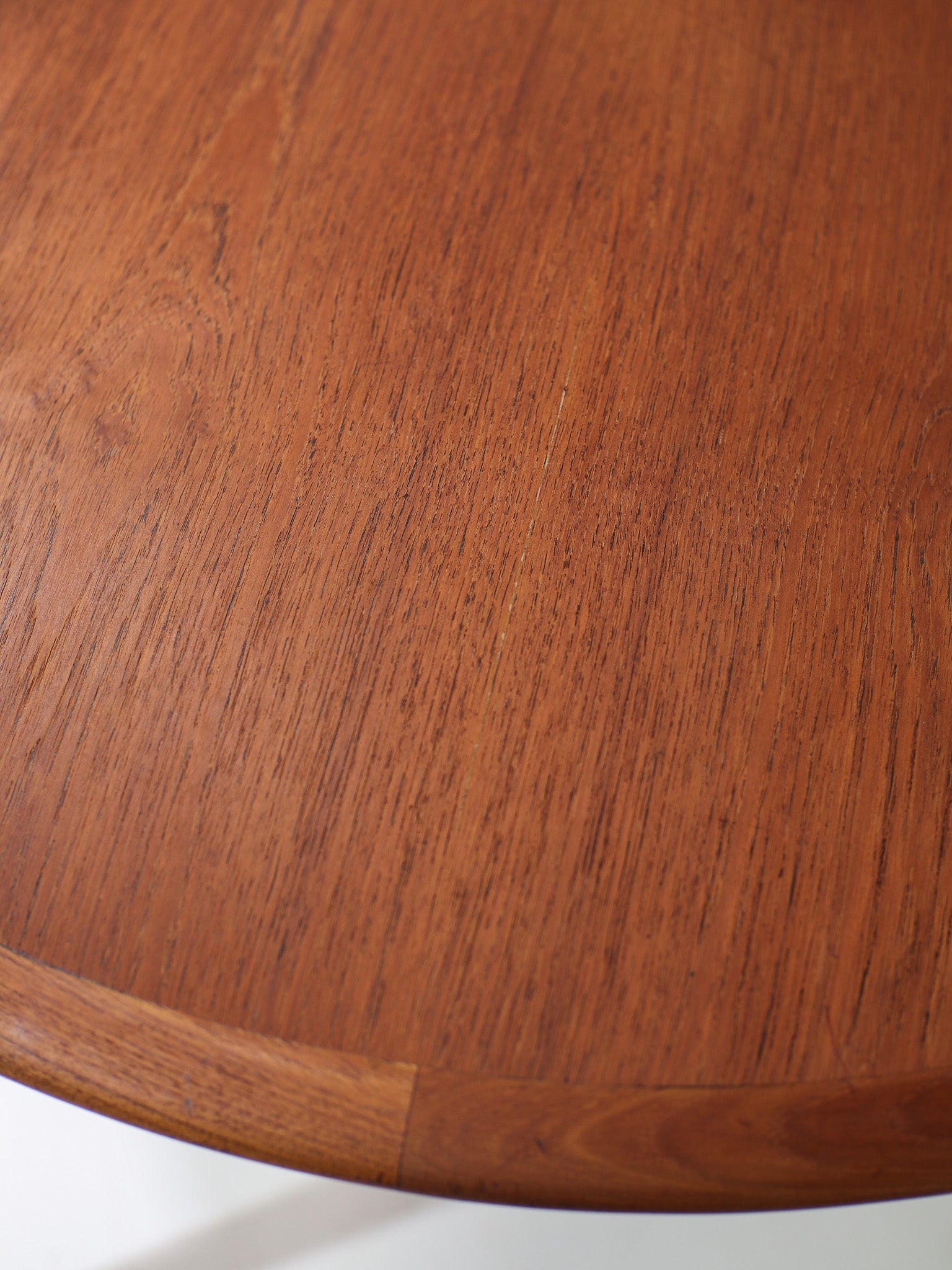 Round_Teak_Dining_Table,_1960s,_Denmark