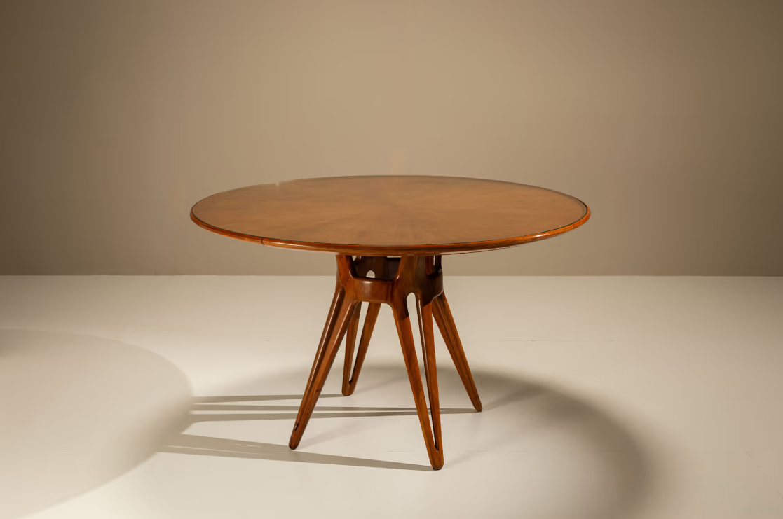 Round_Dining_Table_in_Walnut_attr._to_Ico_Parisi,_Italy_1950s