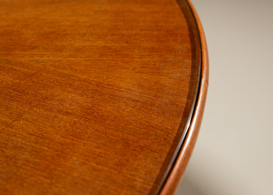 Round_Dining_Table_in_Walnut_attr._to_Ico_Parisi,_Italy_1950s
