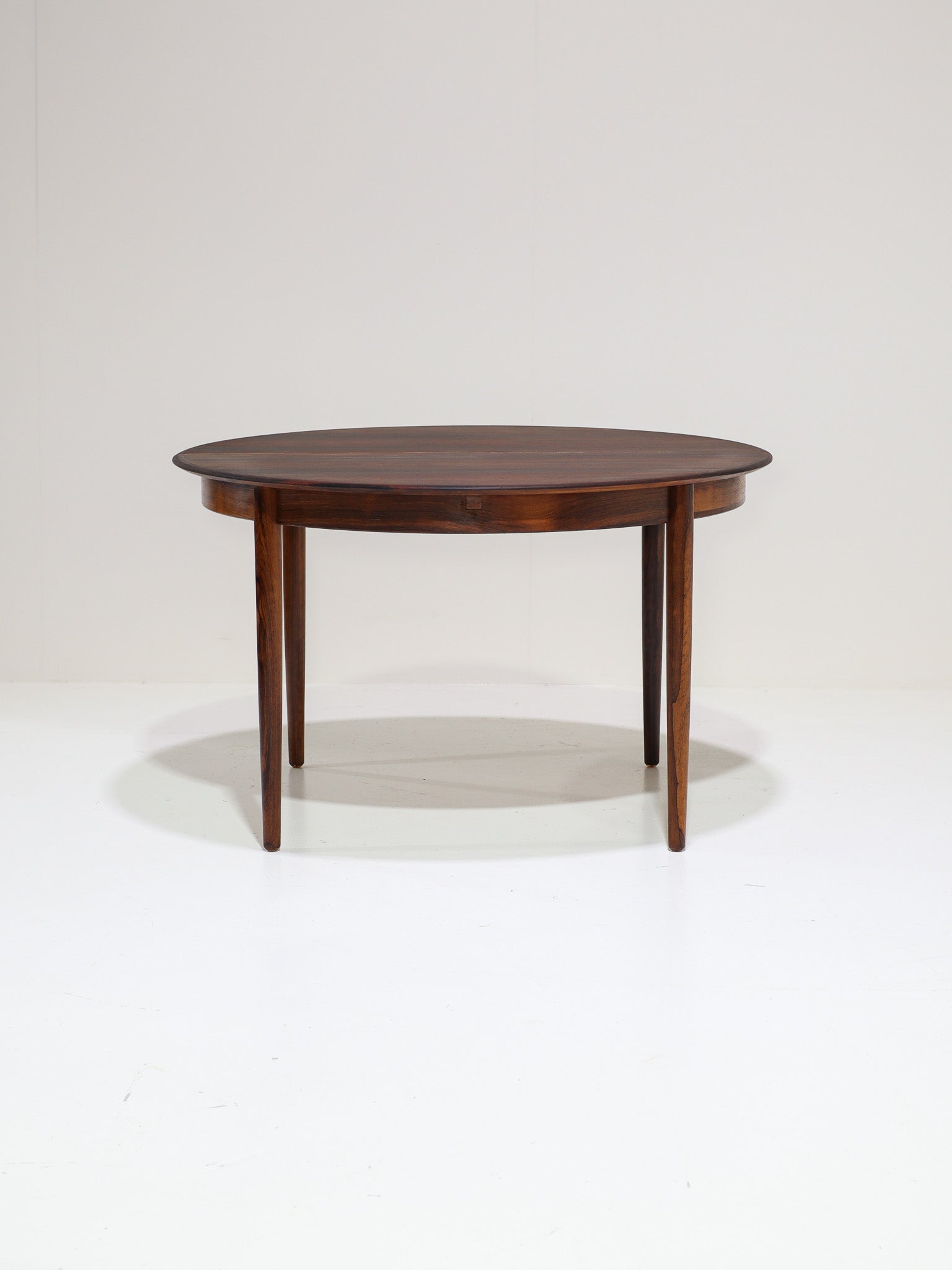 Skovby_Rosewood_Extendable_Dining_Table,_Denmark_1960s