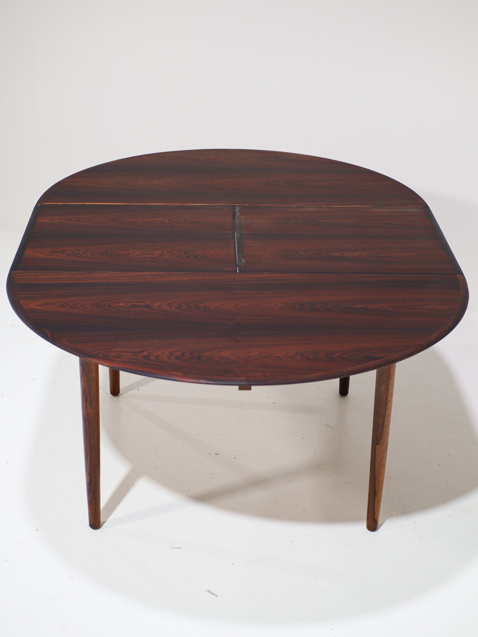 Skovby_Rosewood_Extendable_Dining_Table,_Denmark_1960s