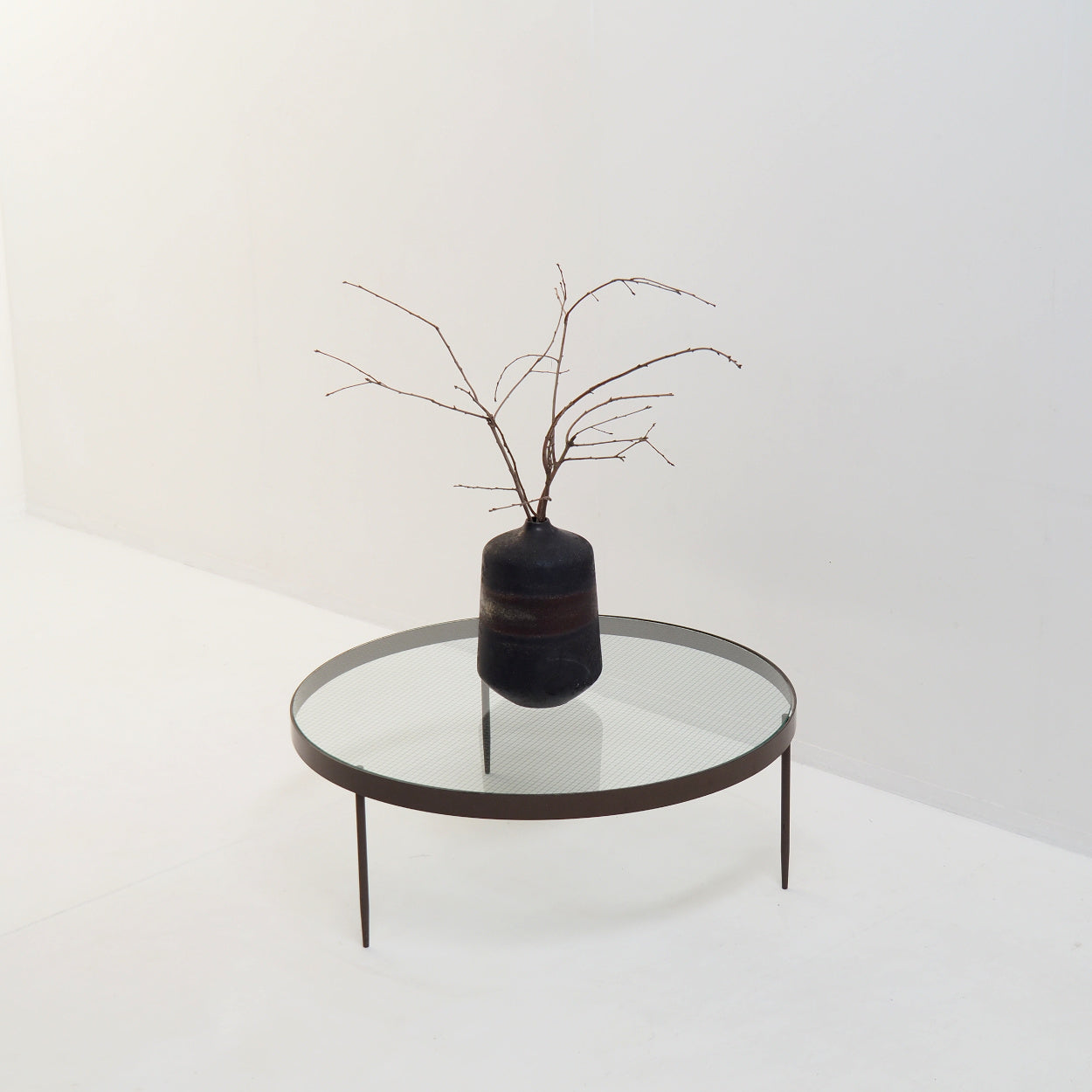 Round_G4_Coffee_Table_by_Janni_Van_Pelt,_1956_The_Netherlands