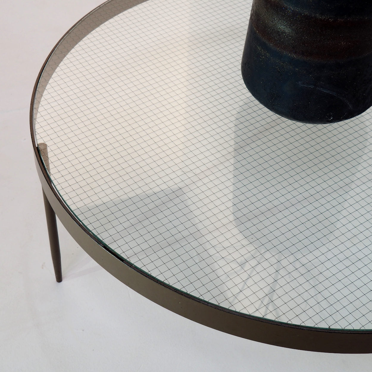 Round_G4_Coffee_Table_by_Janni_Van_Pelt,_1956_The_Netherlands