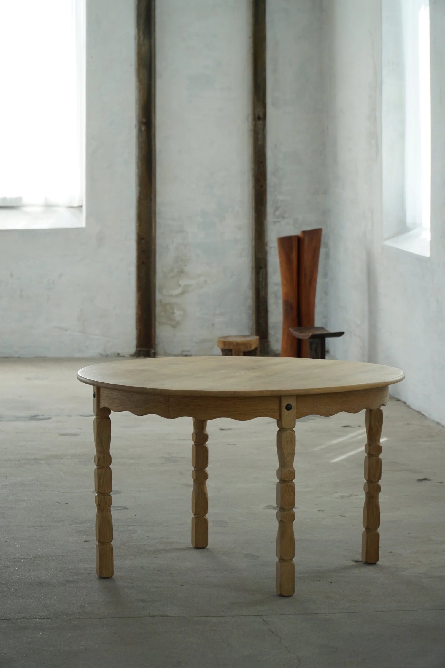 Round_Oak_Dining_Table_with_Two_Extension_Leaves,_Danish_Mid_Century_Modern,_1960s
