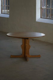 Round_Oak_Dining_Table_with_Two_Extension_Leaves,_Danish_Mid_Century_Modern,_1960s