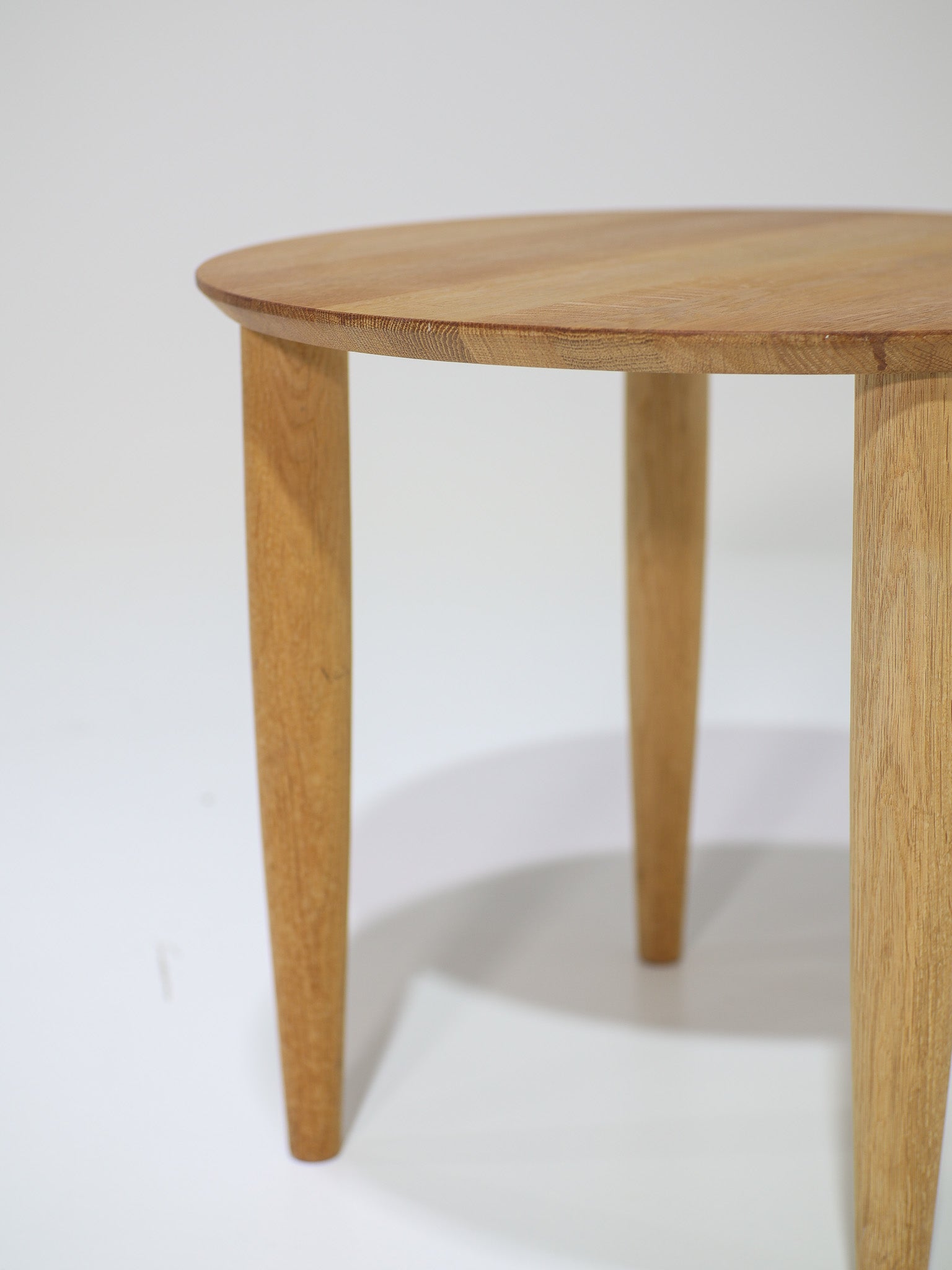 Round_side_table_vintage_Danish_oak