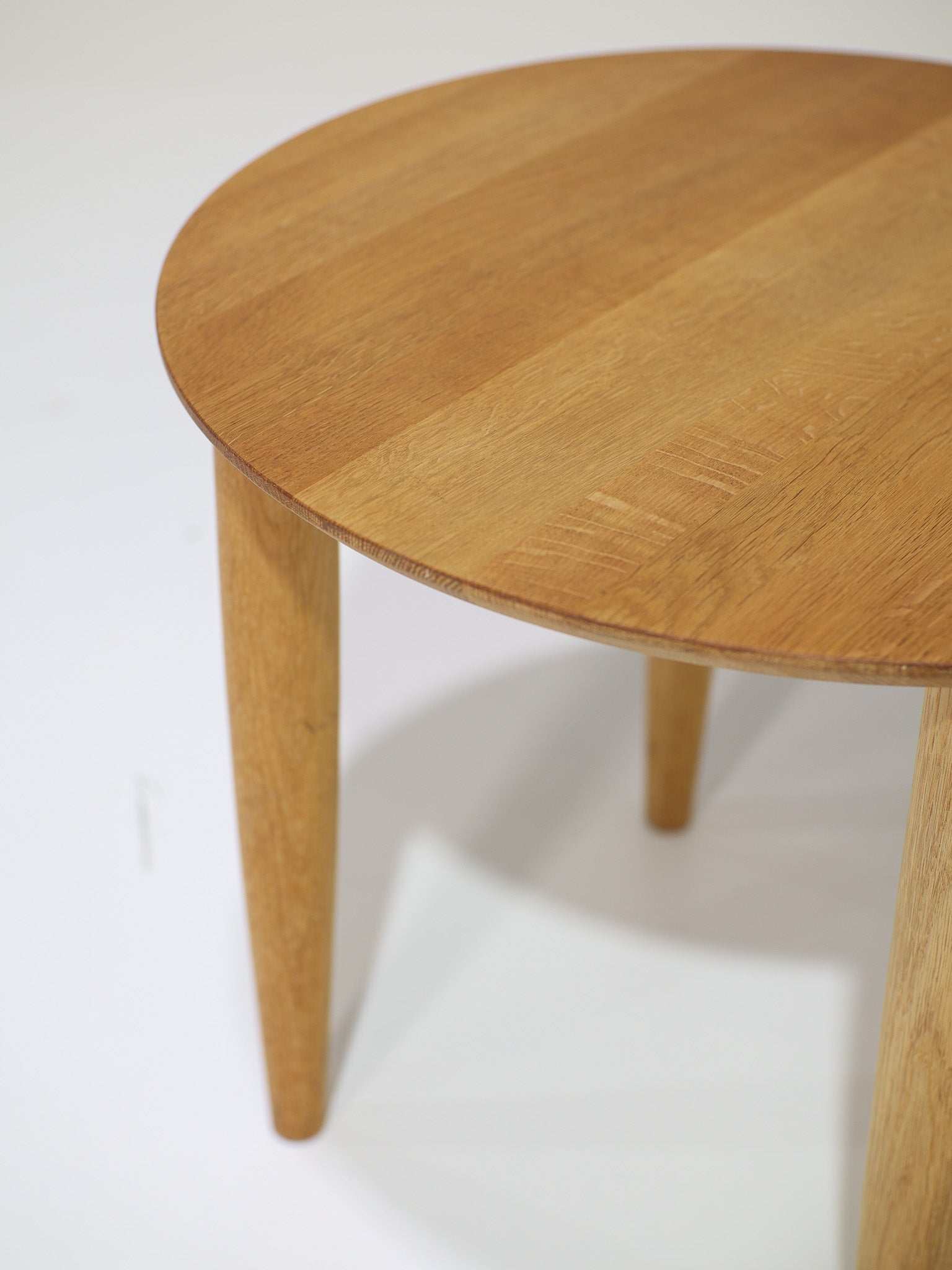 Round_side_table_vintage_Danish_oak