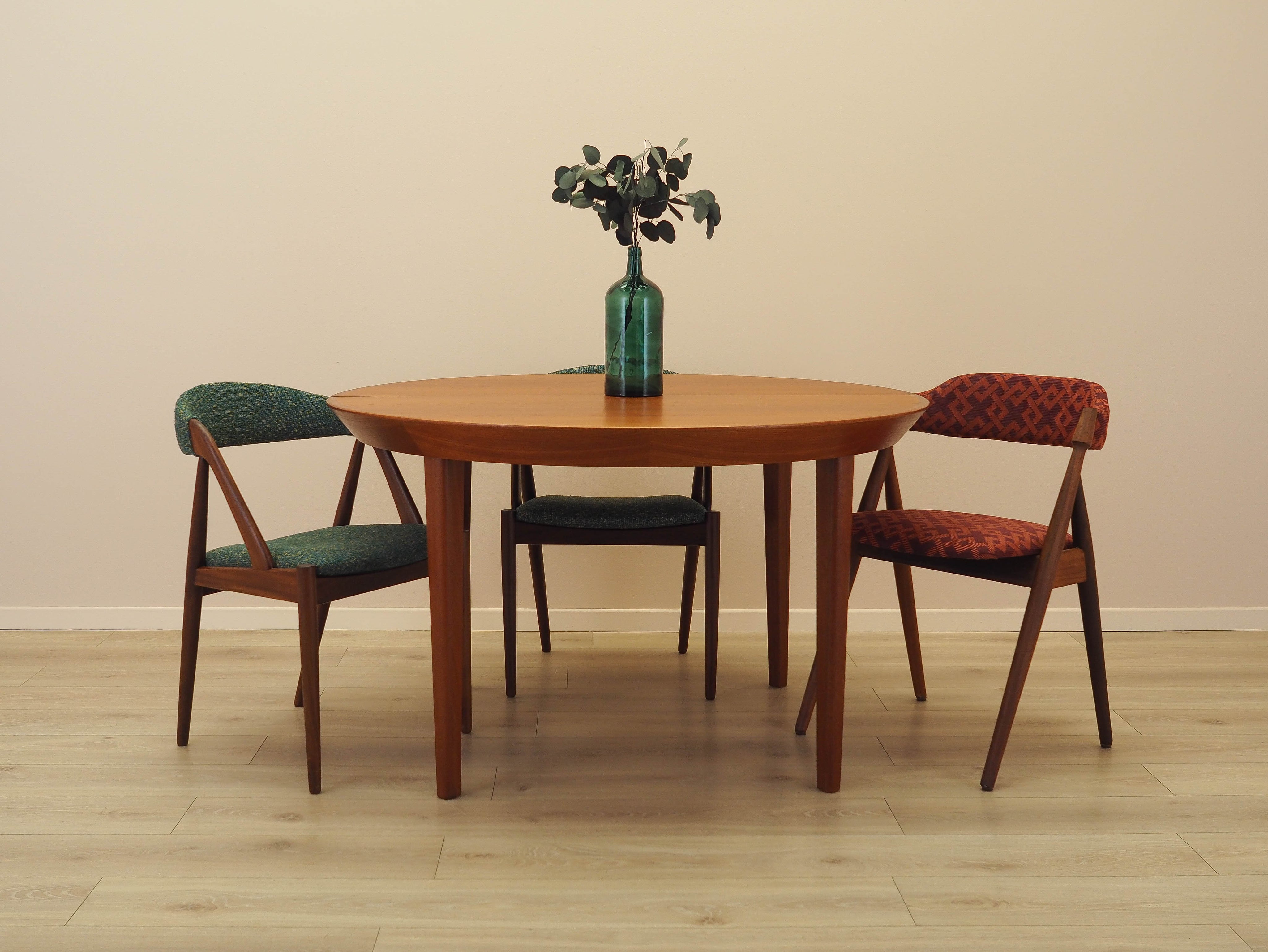 Round_Teak_Dining_Table_by_Ole_Hald_for_Gudme_Møbelfabrik,_1960s,_Denmark