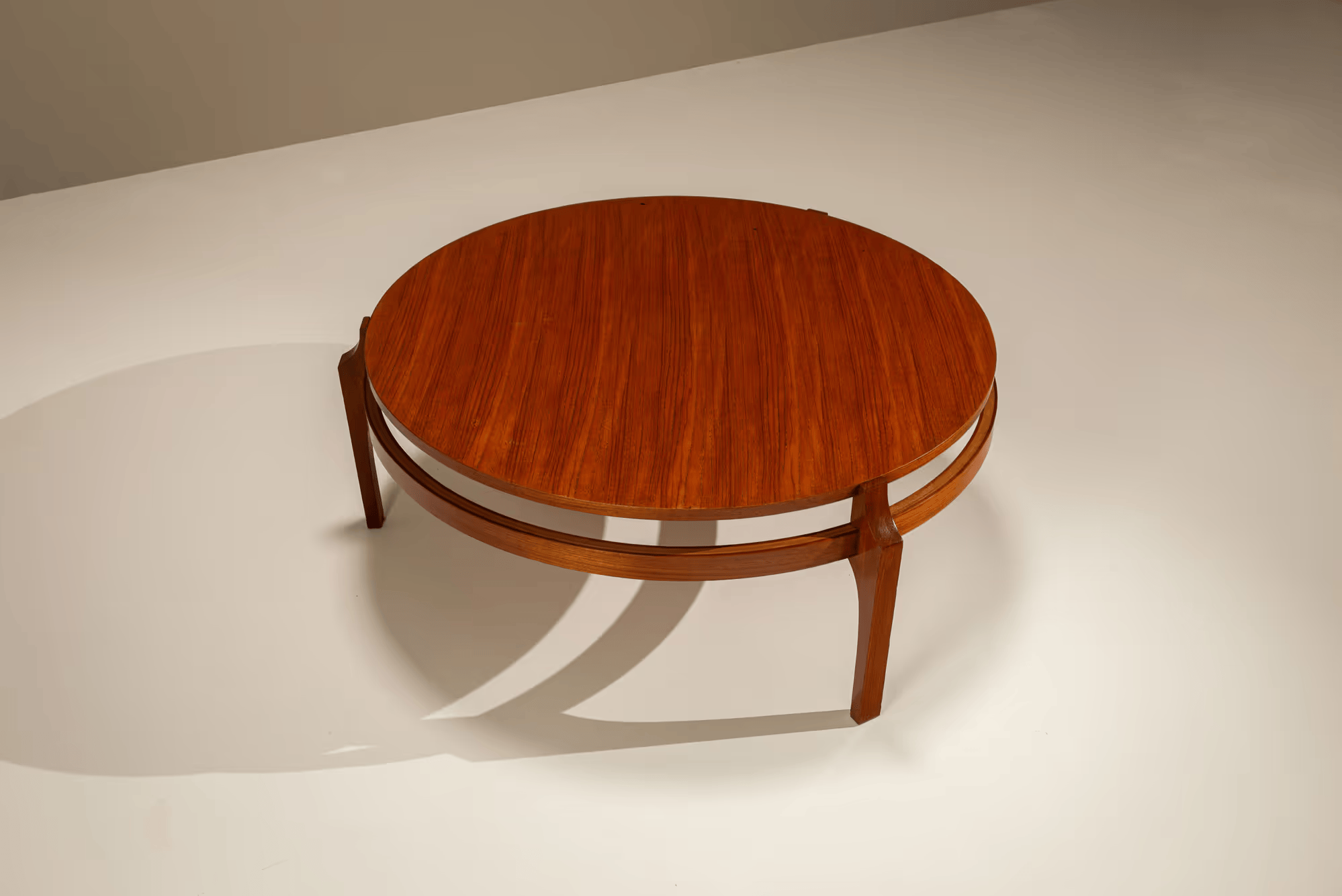 Round_Tripod_Teak_Coffee_Table,_Italy_1960s