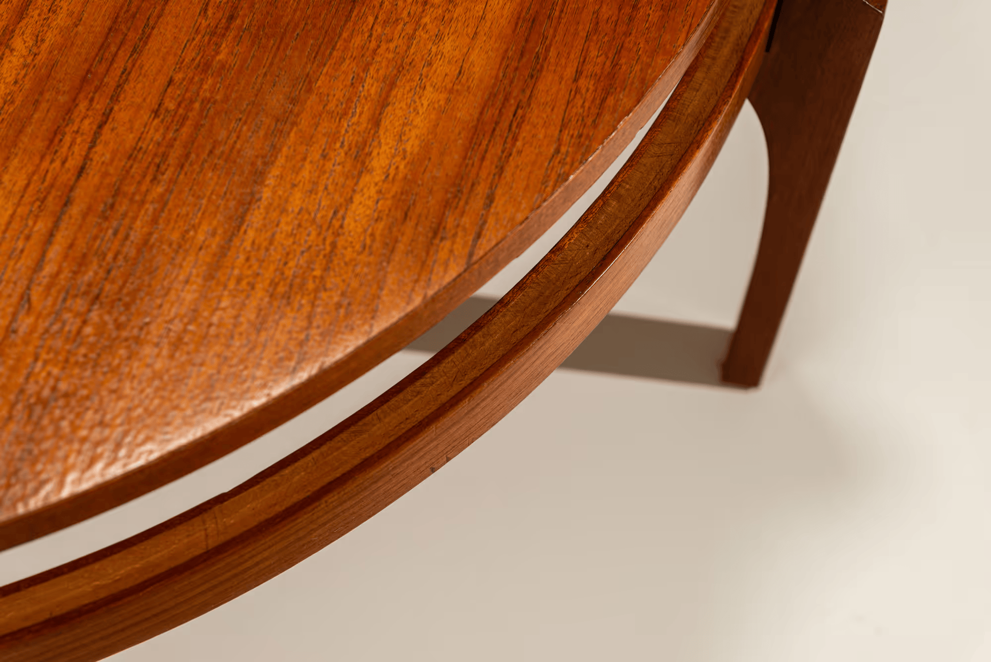 Round_Tripod_Teak_Coffee_Table,_Italy_1960s