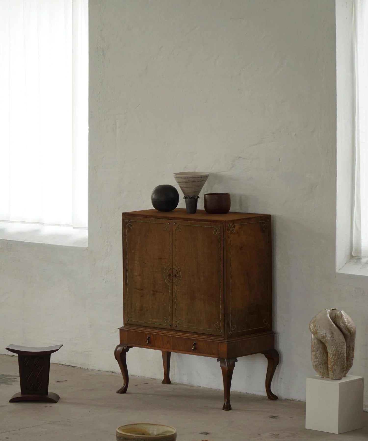 Royal_Cabinetmaker_Oak_Cabinet_by_C.B._Hansens_Etablissement,_Danish_Arts_and_Crafts_Storage_Cabinet