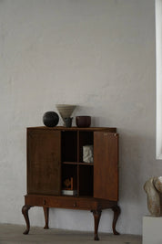 Royal_Cabinetmaker_Oak_Cabinet_by_C.B._Hansens_Etablissement,_Danish_Arts_and_Crafts_Storage_Cabinet
