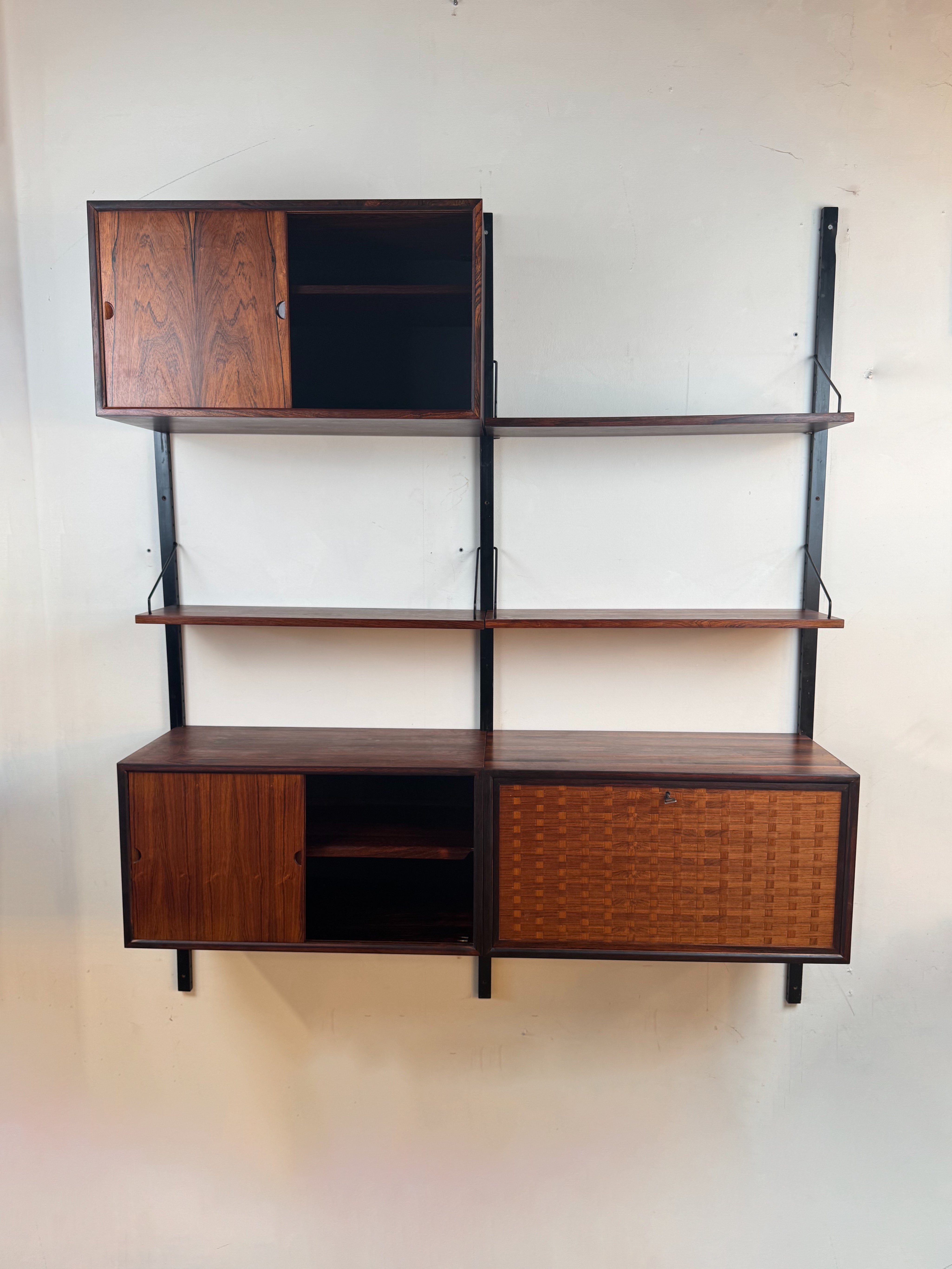 Poul_Cadovius_Royal_System_Rosewood_Wall_Unit_for_Cado,_Denmark,_1960s