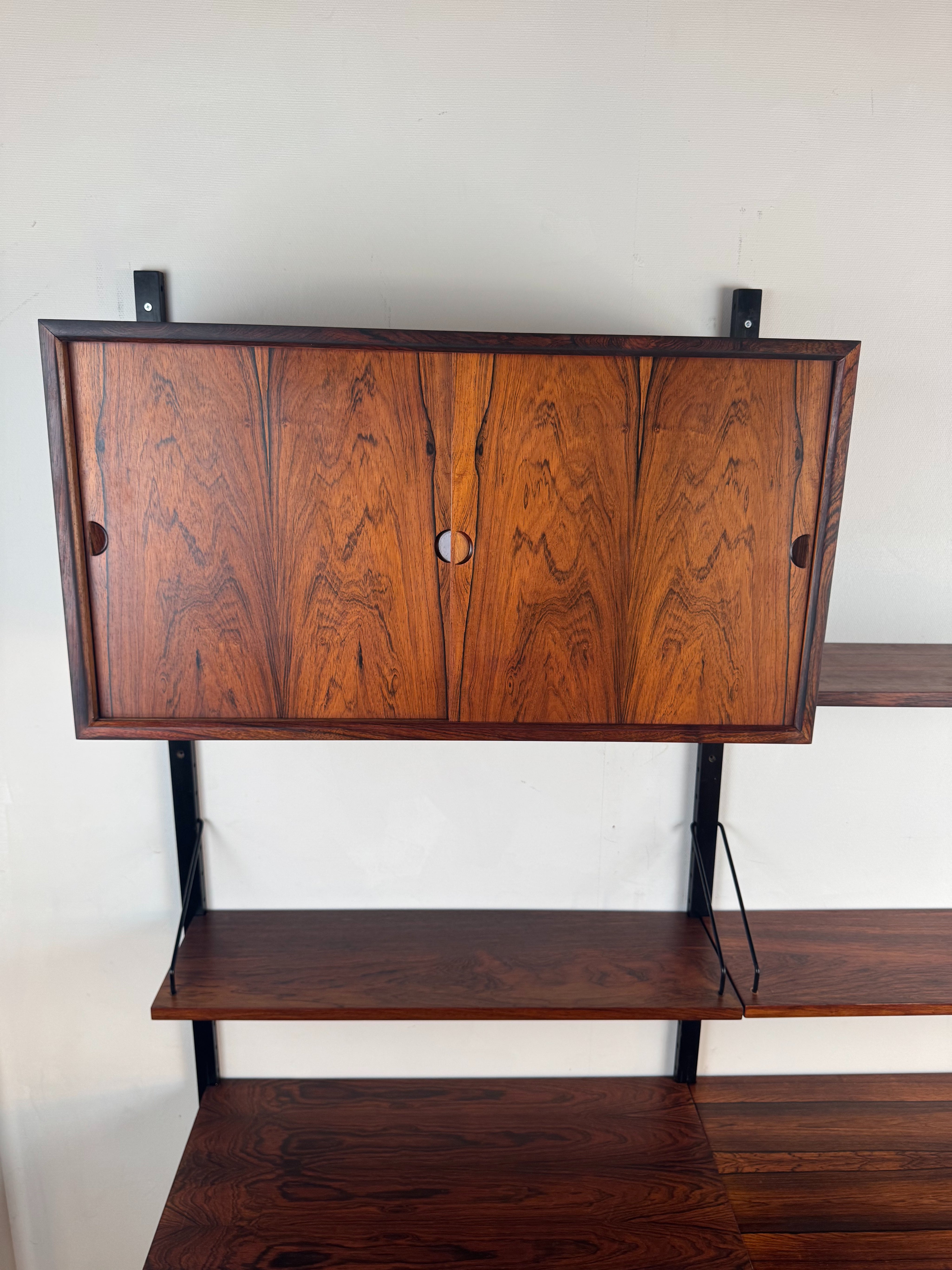 Poul_Cadovius_Royal_System_Rosewood_Wall_Unit_for_Cado,_Denmark,_1960s