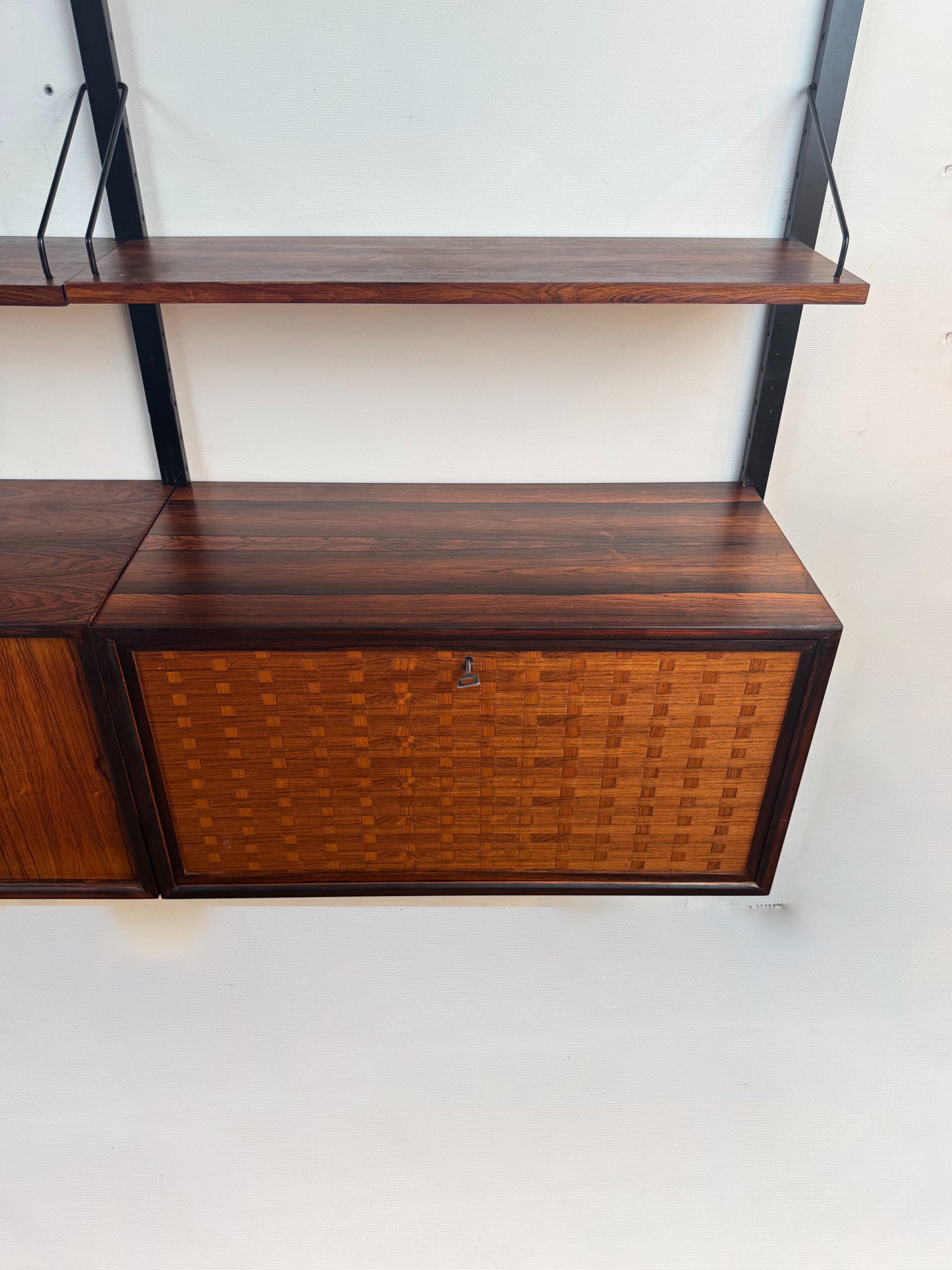 Poul_Cadovius_Royal_System_Rosewood_Wall_Unit_for_Cado,_Denmark,_1960s