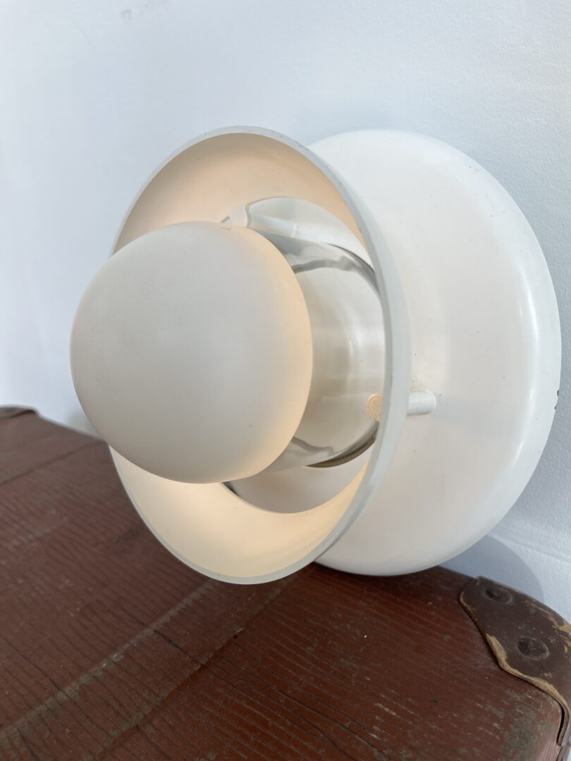 Marianne_Tuxen_Safir_Mini_Wall_or_Ceiling_Lamp_for_Louis_Poulsen,_Denmark,_1990s