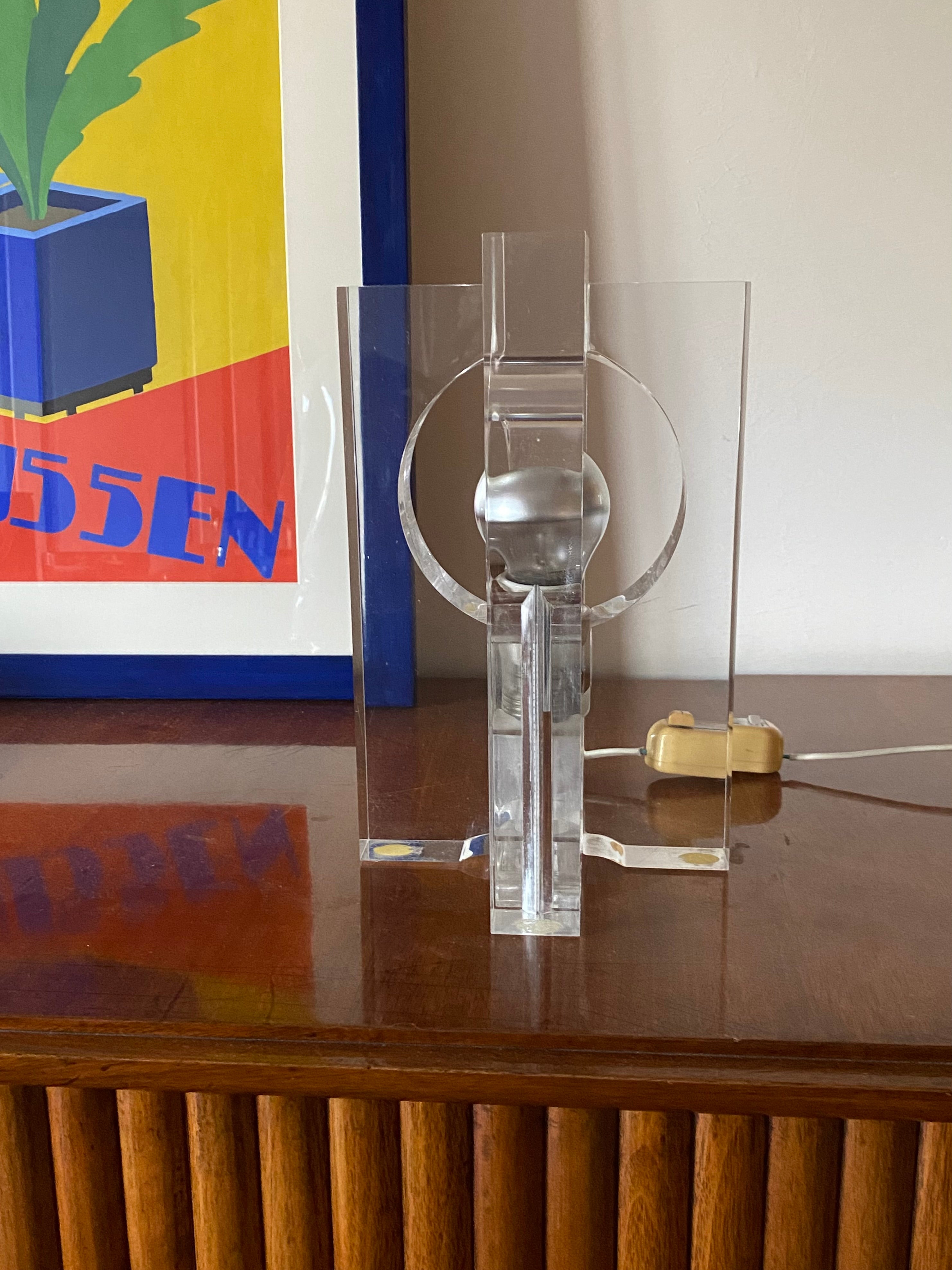 Sandro_Petti_Hollywood_Regency_Lucite_Table_Lamp_for_Angolometallarte,_Italy_1970s