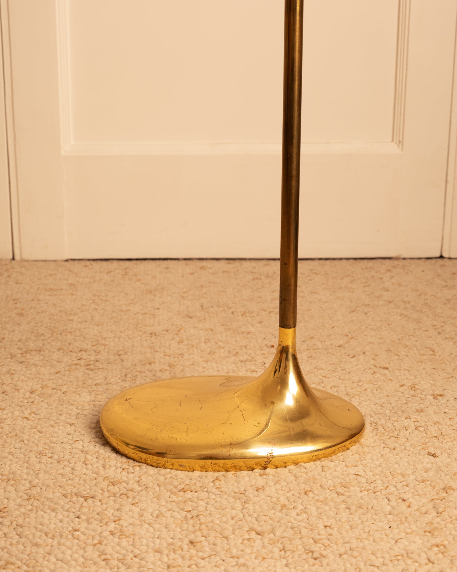 Giovanni_Santoni_Brass_Sculptural_Floor_Uplighter,_Italy_1970s