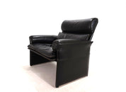 Saporiti_Italia_leather_armchair_by_Giovanni_Offredi,_1970
