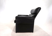 Saporiti_Italia_leather_armchair_by_Giovanni_Offredi,_1970