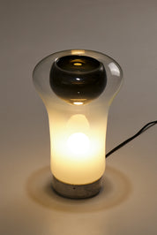 Sappho_Table_Lamp_by_Angelo_Mangiarotti