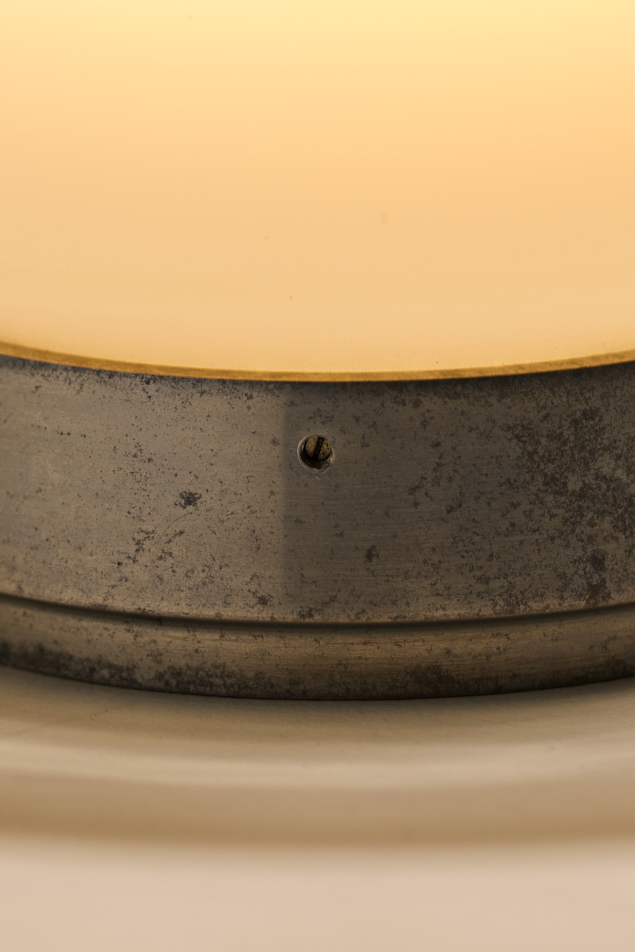 Sappho_Table_Lamp_by_Angelo_Mangiarotti