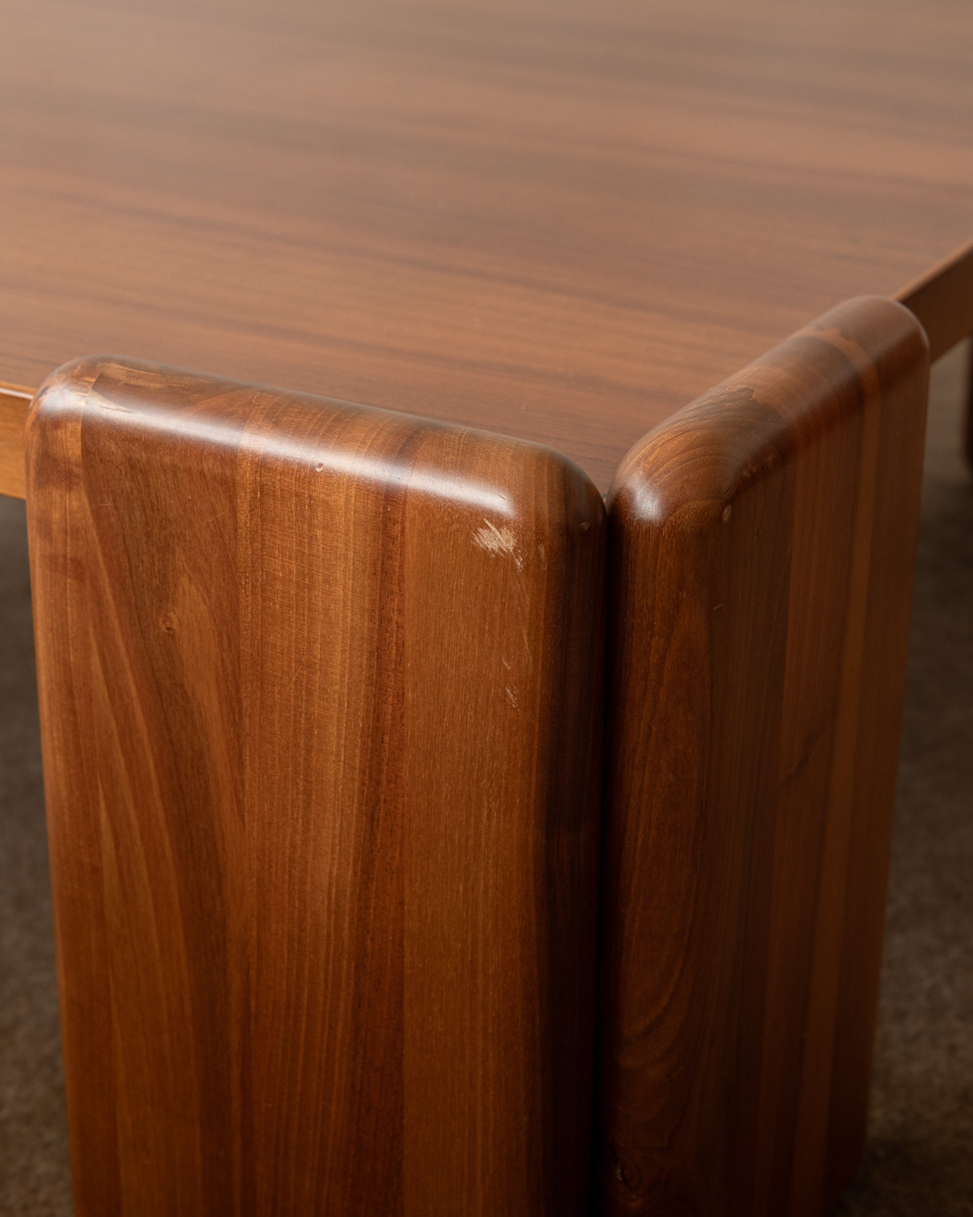 Mario_Marenco_Sapporo_Square_Coffee_Table_for_Mobil_Girgi_in_Walnut,_Italian_Modern_Design,_1970s
