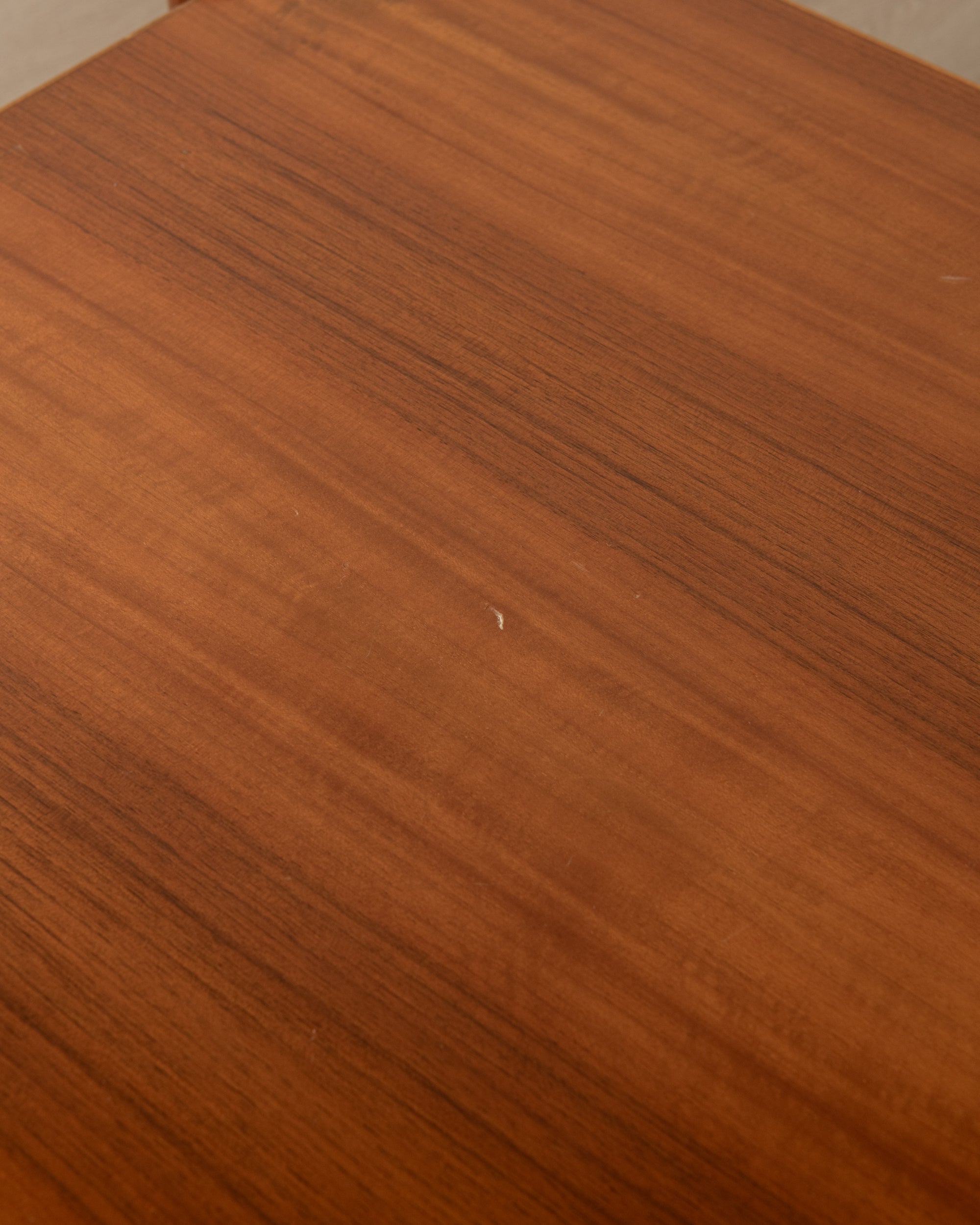 Mario_Marenco_Sapporo_Square_Coffee_Table_for_Mobil_Girgi_in_Walnut,_Italian_Modern_Design,_1970s