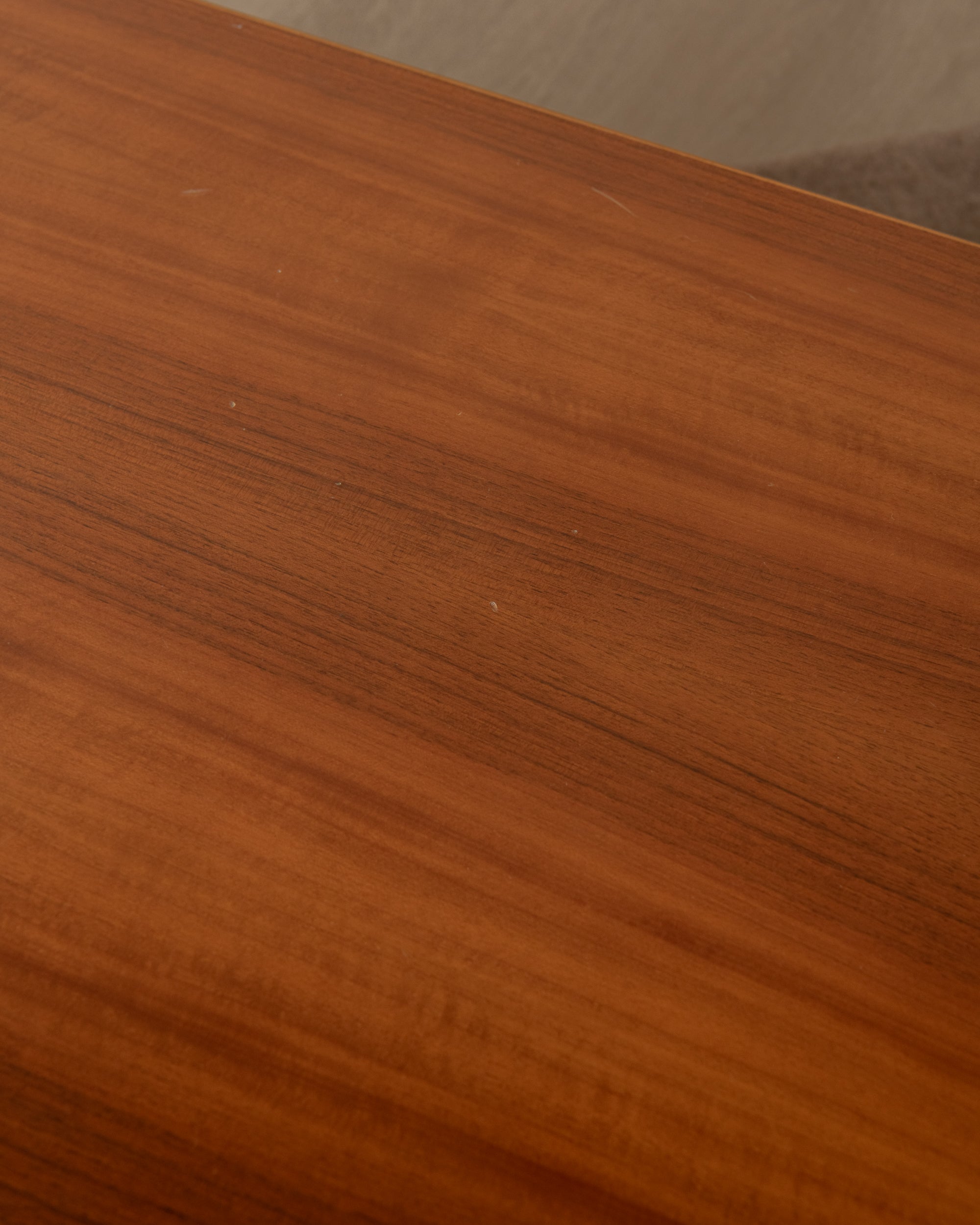 Mario_Marenco_Sapporo_Square_Coffee_Table_for_Mobil_Girgi_in_Walnut,_Italian_Modern_Design,_1970s