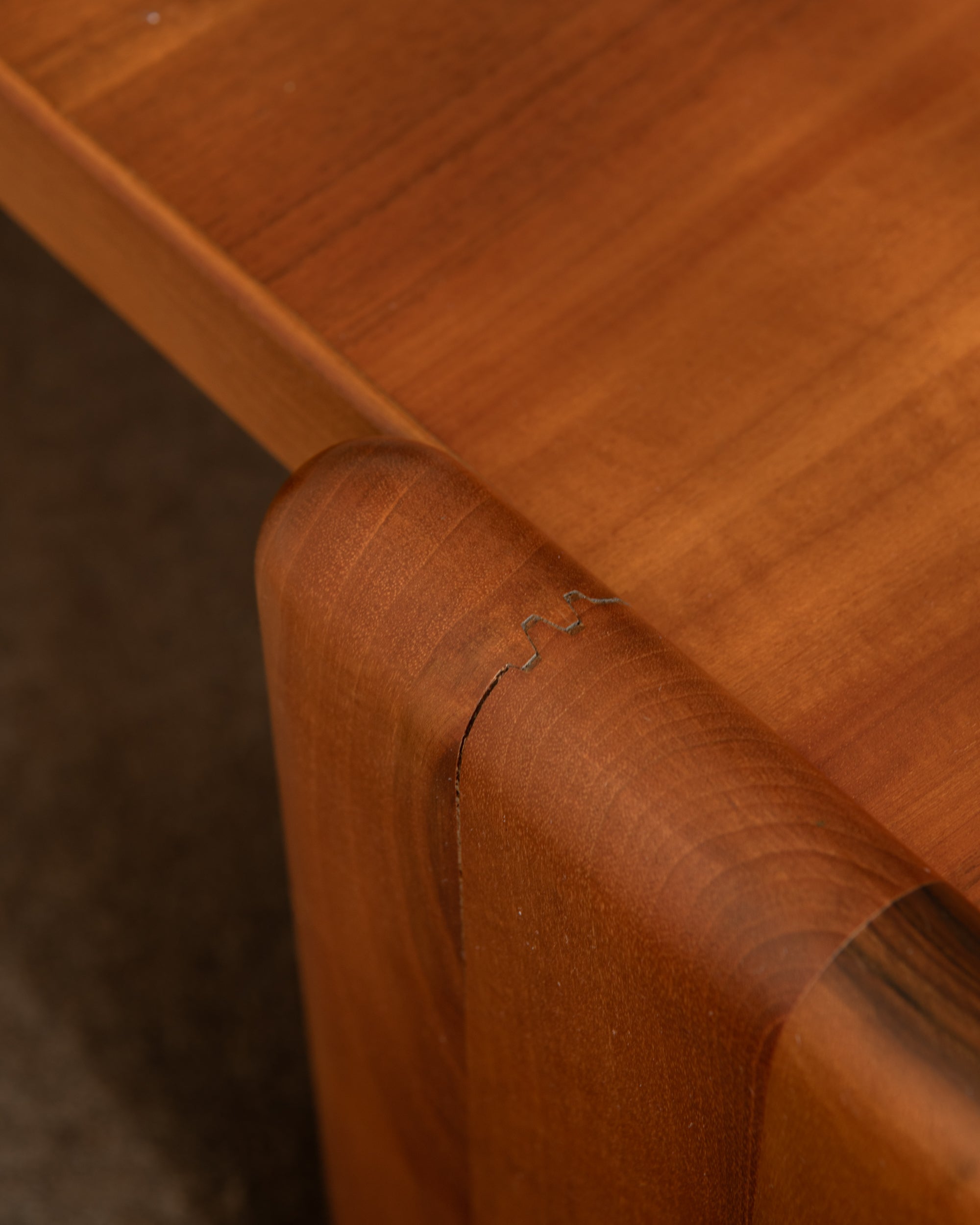 Mario_Marenco_Sapporo_Square_Coffee_Table_for_Mobil_Girgi_in_Walnut,_Italian_Modern_Design,_1970s