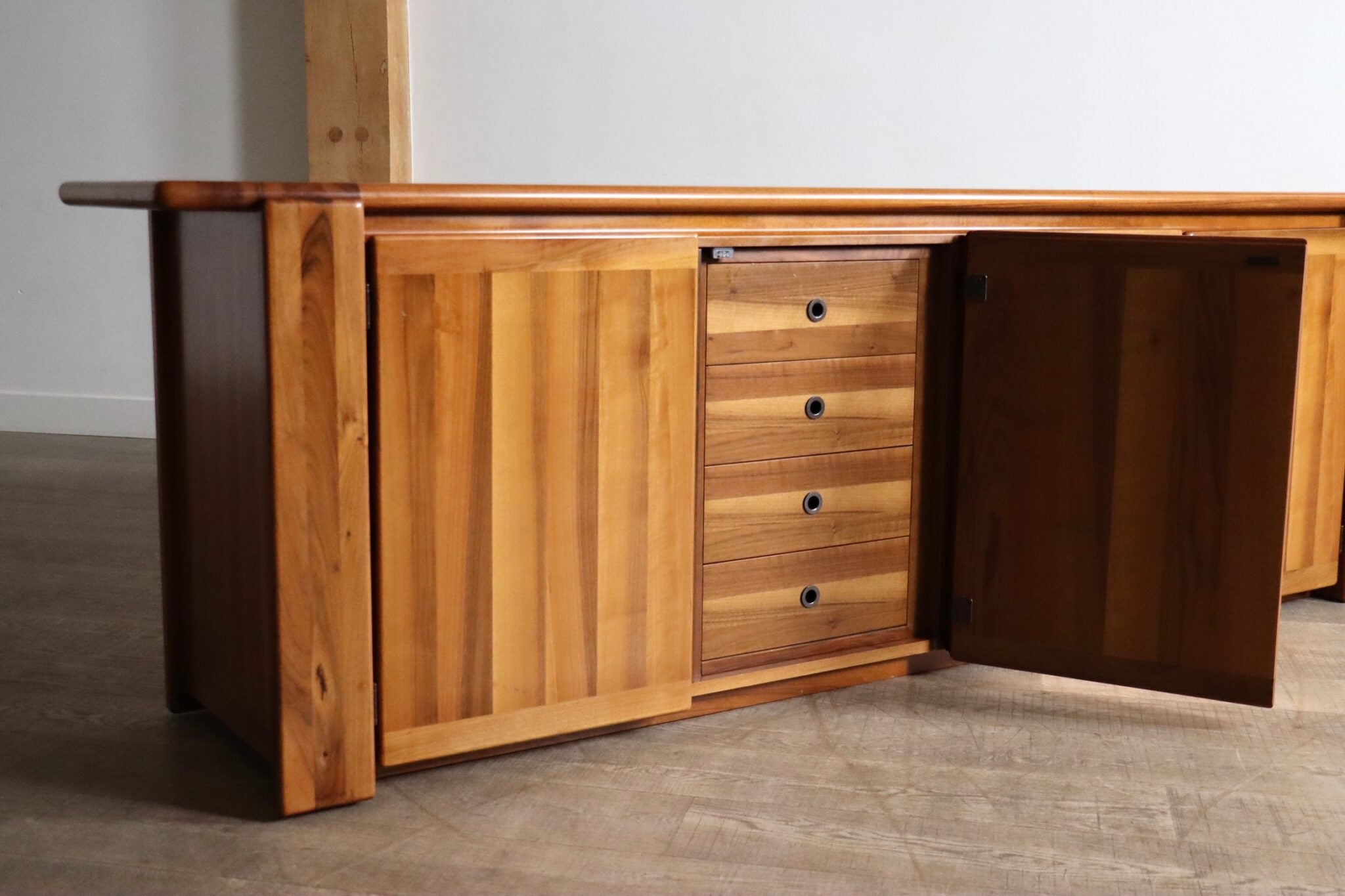 Sapporo_Sideboard_by_Mario_Marenco_for_Mobil_Girgi,_Italian_Walnut_Mid_Century_Modern,_1970s