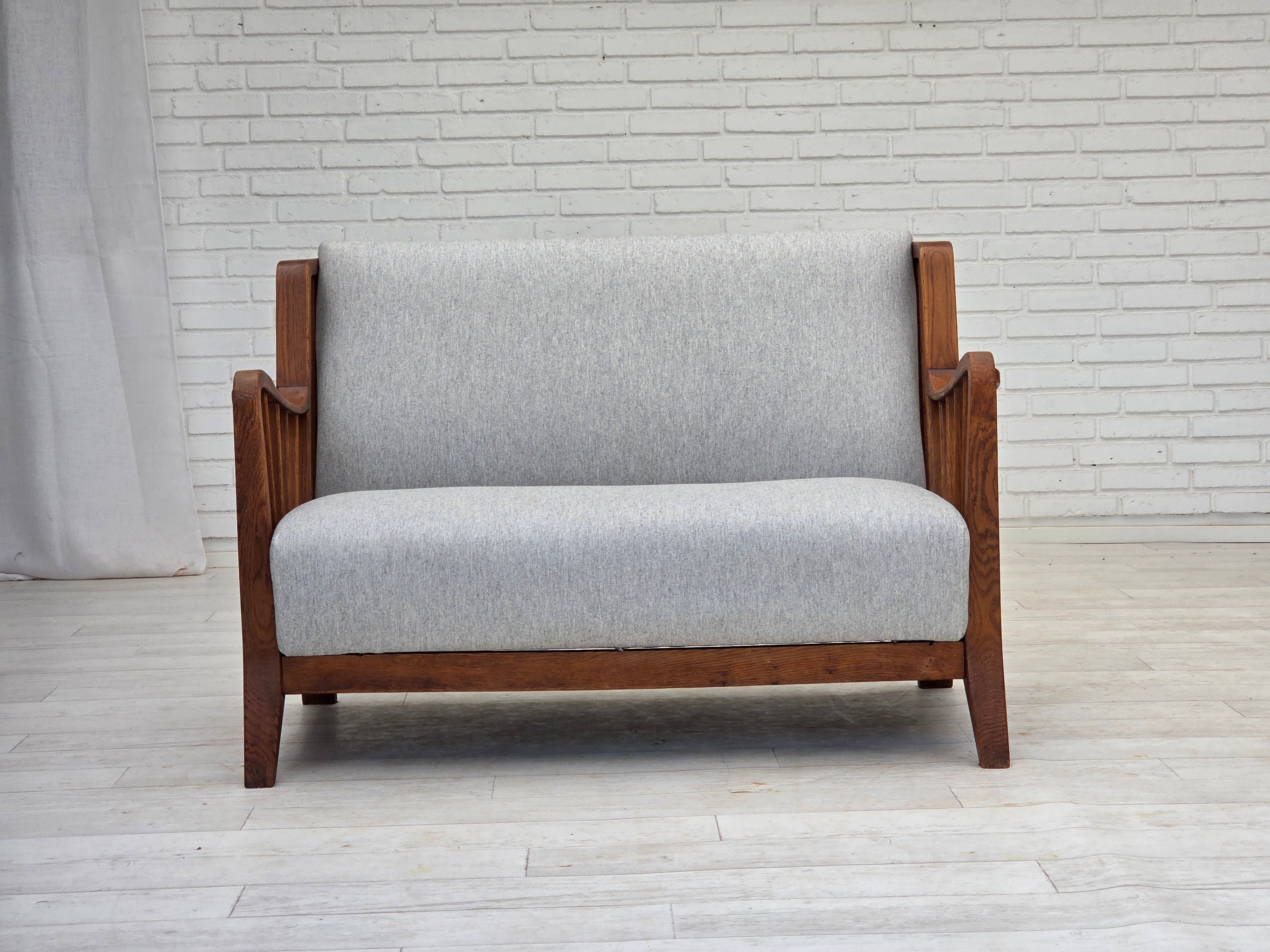 Scandinavian_2_Seater_Sofa_by_Swedish_Manufacturer_1950-55_Sweden