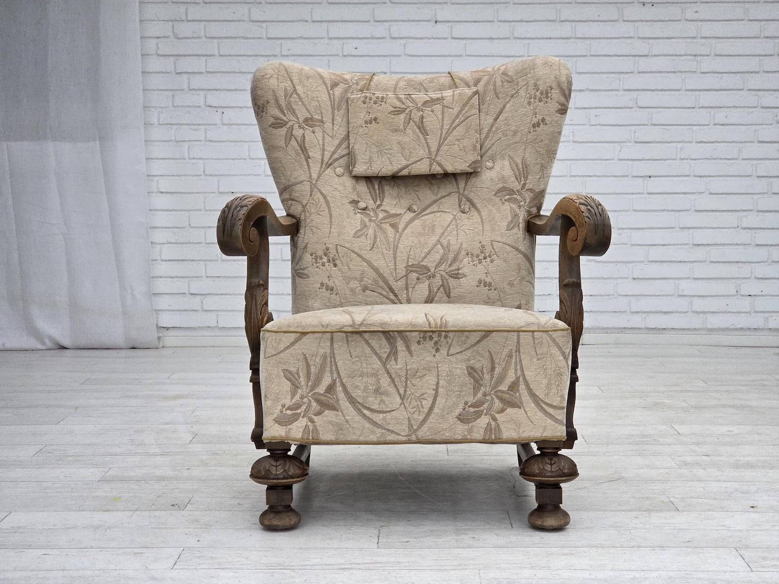 Scandinavian_Armchair,_Beige_&_Brown_Upholstery,_Oak_Frame_1950s_Denmark