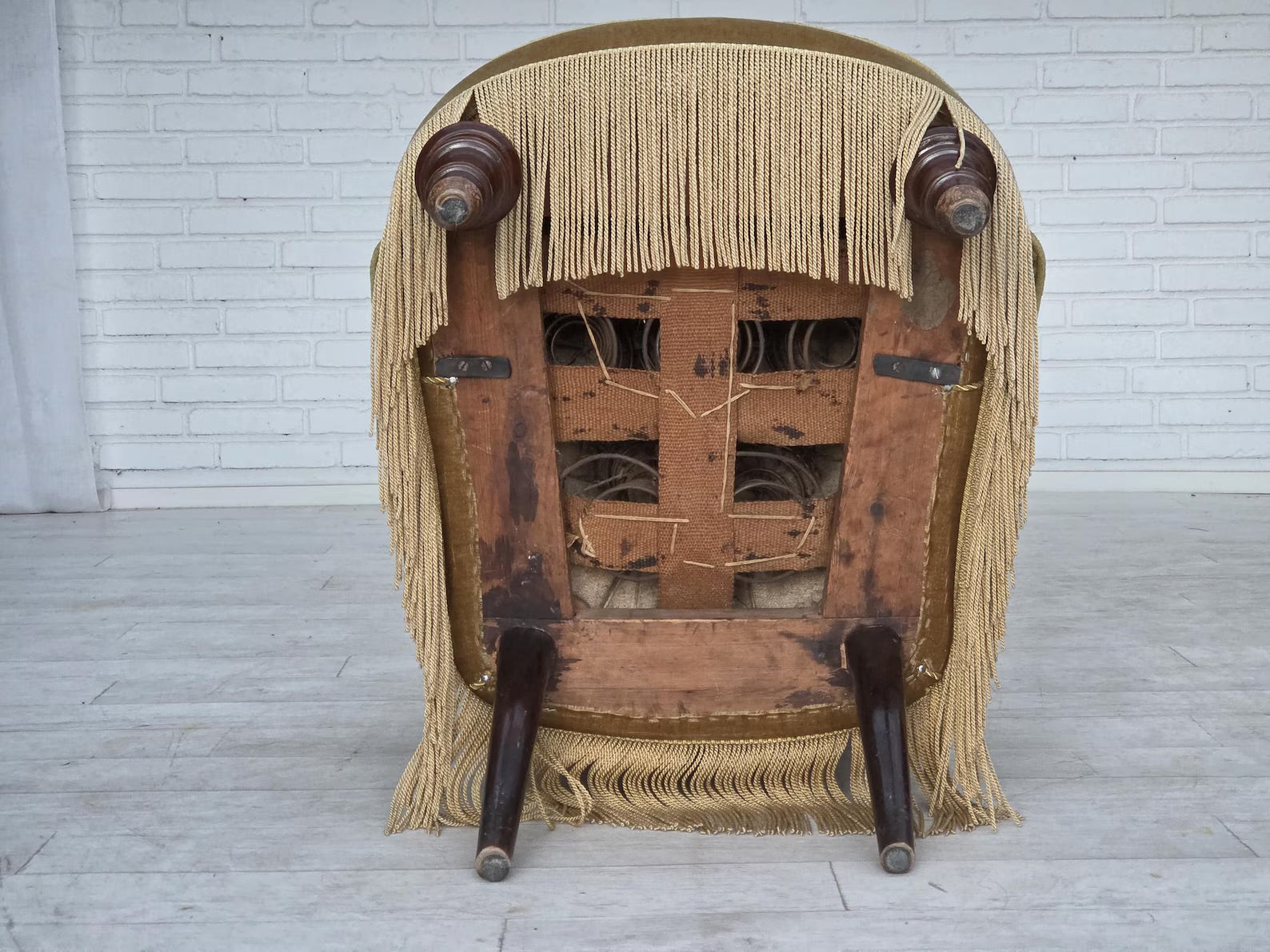Scandinavian_Armchair,_Furniture_Velour_&_Ash_Wood,_1950s_Denmark