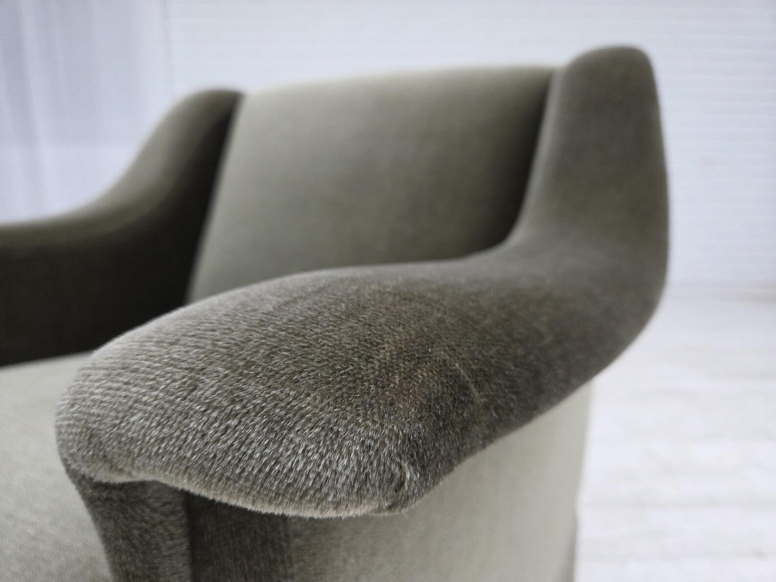 Scandinavian_Armchair,_Green_Velour_Upholstery_&_Beech_Wood_Frame_1970s_Denmark
