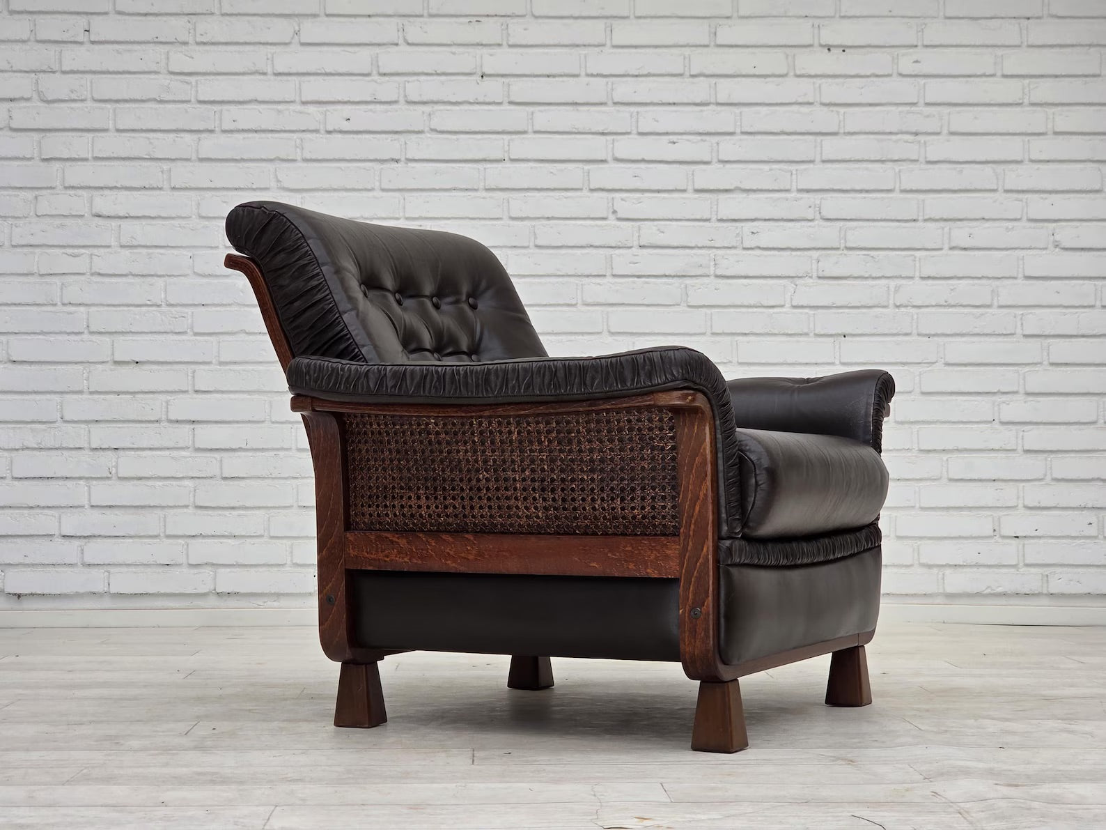 Scandinavian_Armchair,_Upholstered_Seat_&_Wood_Frame,_1970s_Denmark