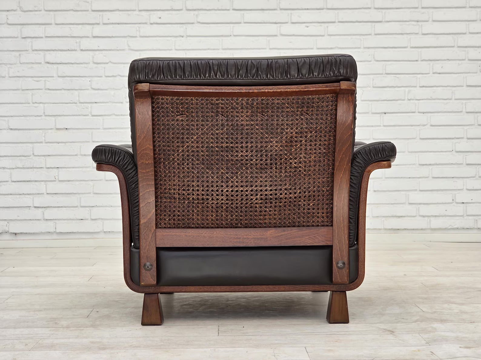 Scandinavian_Armchair,_Upholstered_Seat_&_Wood_Frame,_1970s_Denmark