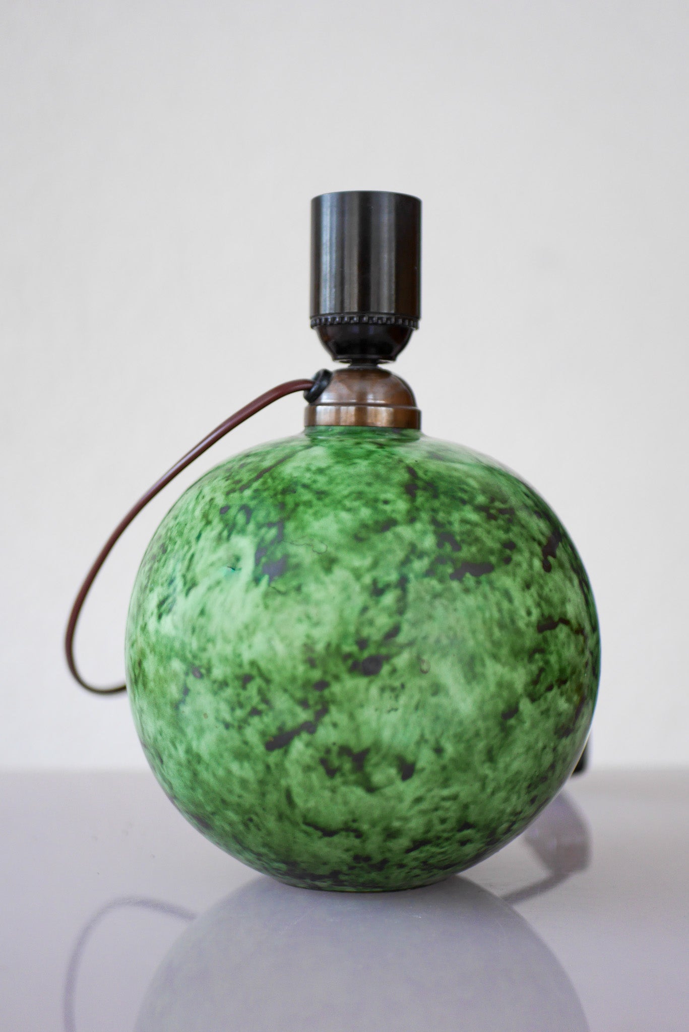 Art_Deco_Ceramic_Table_Lamp_by_Erik_Mörlin_for_Nittsjö_Keramik,_1930s,_Sweden