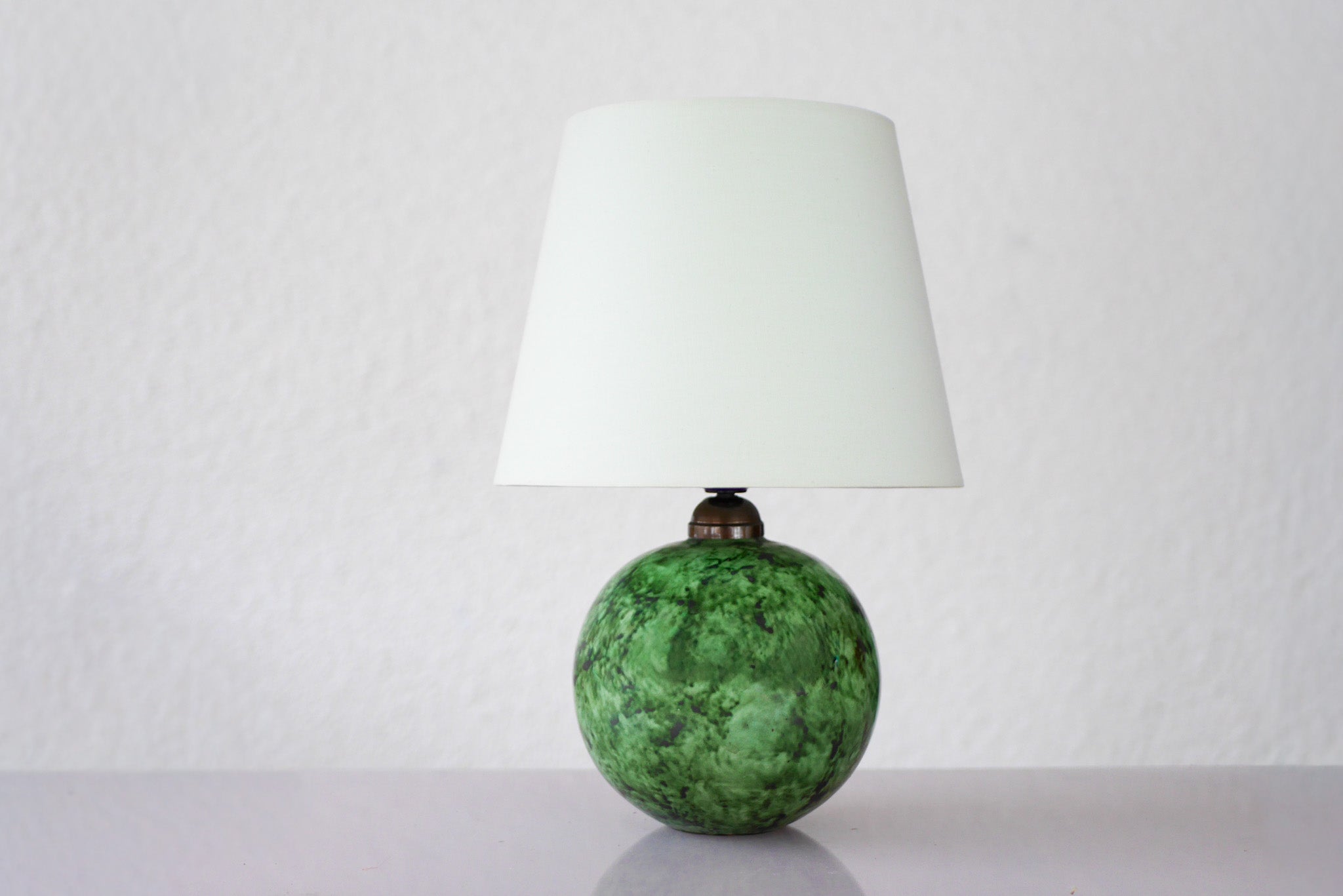 Art_Deco_Ceramic_Table_Lamp_by_Erik_Mörlin_for_Nittsjö_Keramik,_1930s,_Sweden
