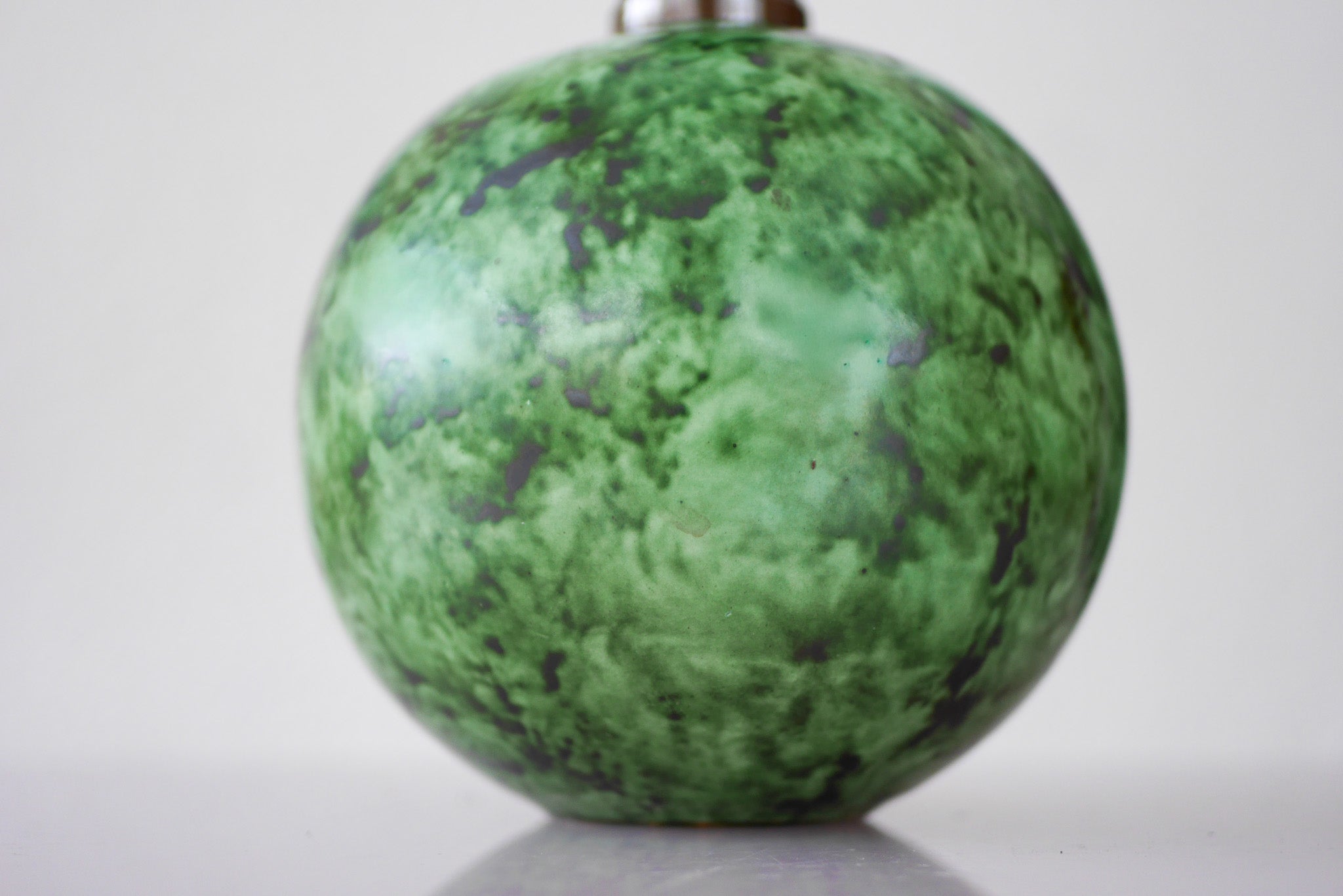 Art_Deco_Ceramic_Table_Lamp_by_Erik_Mörlin_for_Nittsjö_Keramik,_1930s,_Sweden
