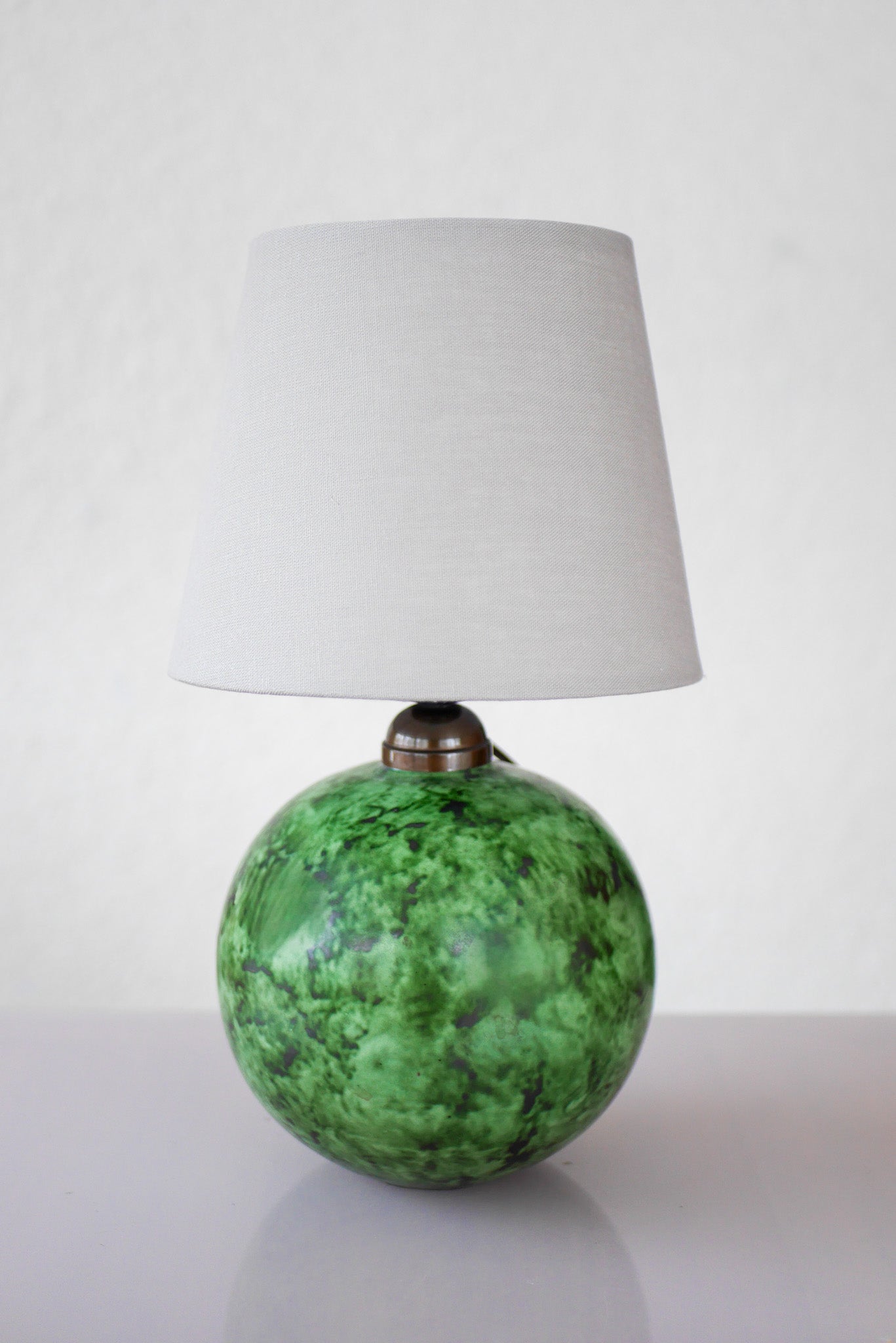 Art_Deco_Ceramic_Table_Lamp_by_Erik_Mörlin_for_Nittsjö_Keramik,_1930s,_Sweden