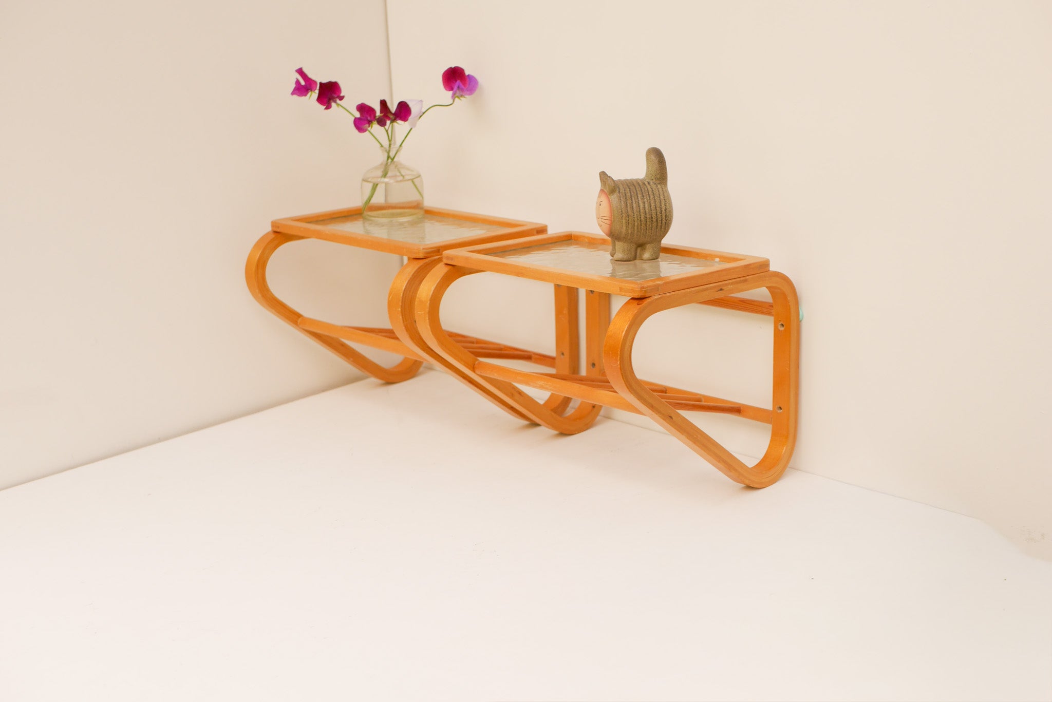 Set_of_2_Wall-Mounted_Bentwood_Bedside_Tables_by_Gemla,_Sweden,_1930s