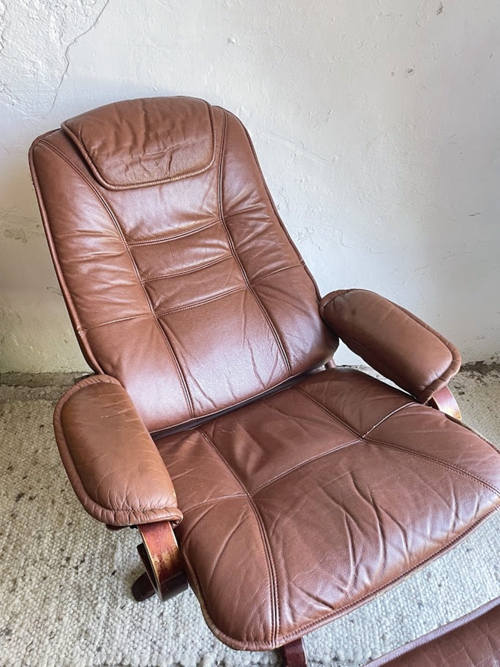 Set_of_Swivel_Lounge_Chair_with_Ottoman,1990s_Scandinavian_Style_Brown_Leather_Reclining