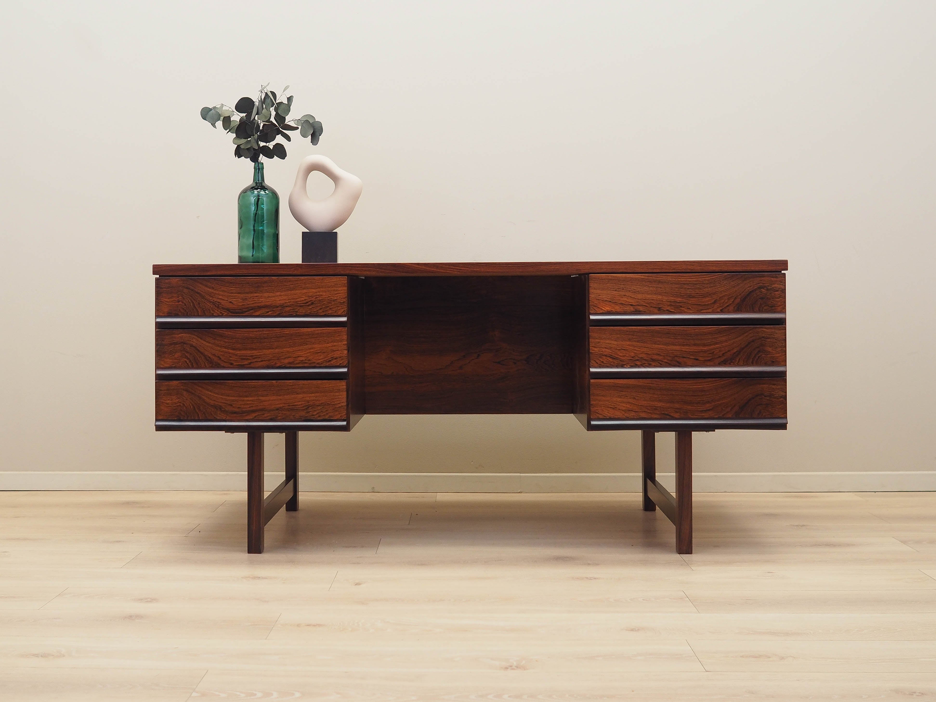 Scandinavian_Desk,_Danish_Design,_Rosewood_Veneer,_1970s,_Denmark