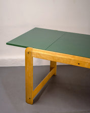 Scandinavian_Extending_Dining_Table_made_of_Oak_from_1960