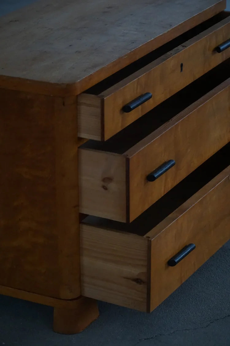 Scandinavian_Functionalist_Birch_Chest_of_Drawers,_Swedish_Grace_Art_Deco_Design,_1930s_1940s