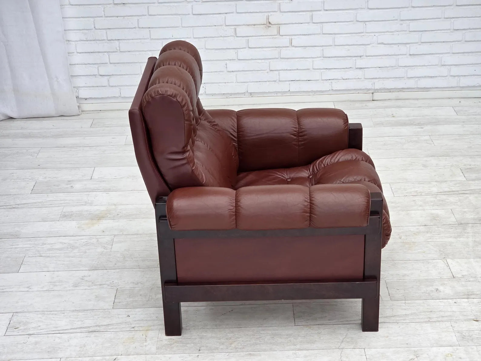 Scandinavian_Lounge_Chair,_Leather_&_Wood,_1970s_Denmark