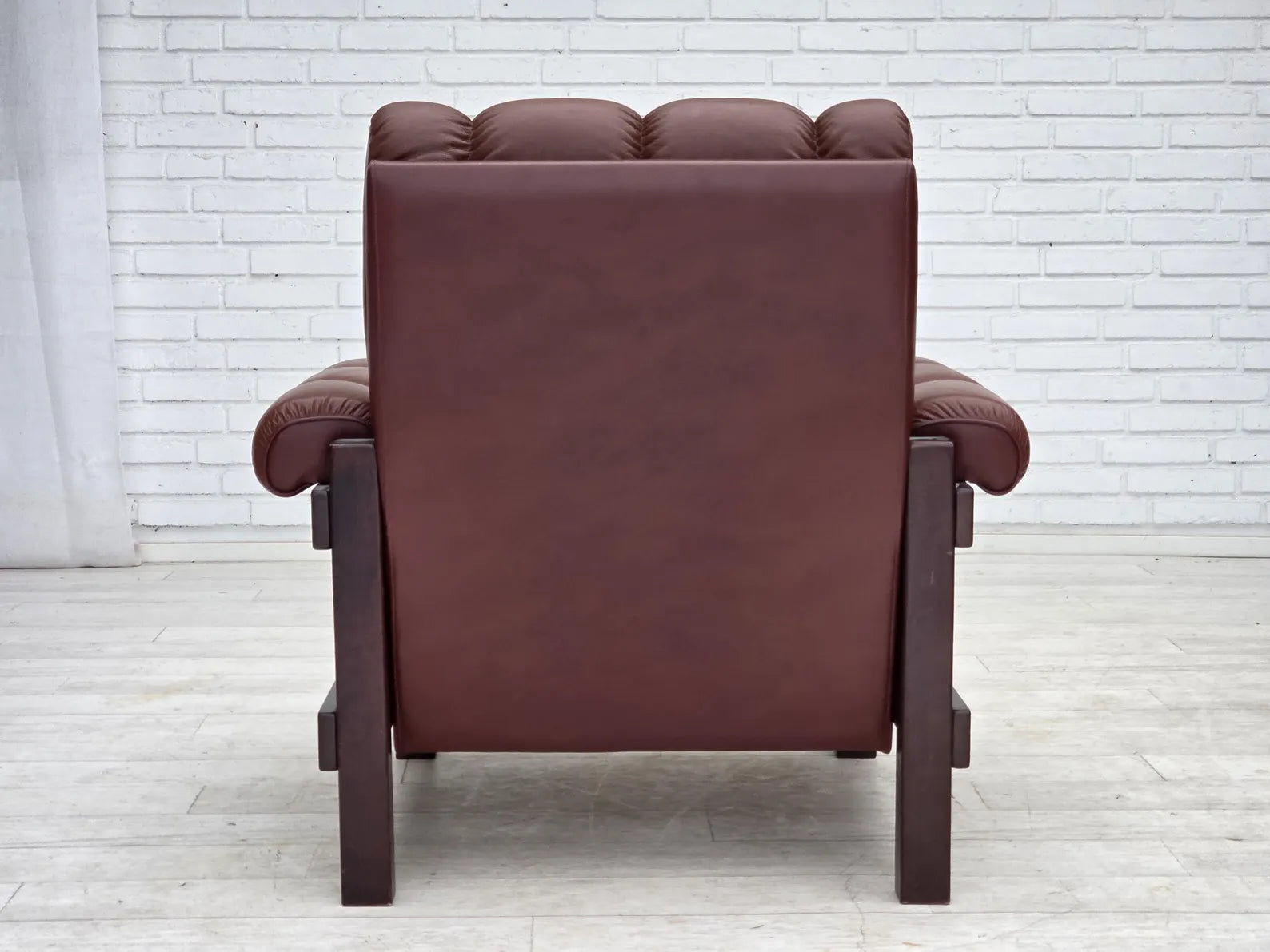 Scandinavian_Lounge_Chair,_Leather_&_Wood,_1970s_Denmark