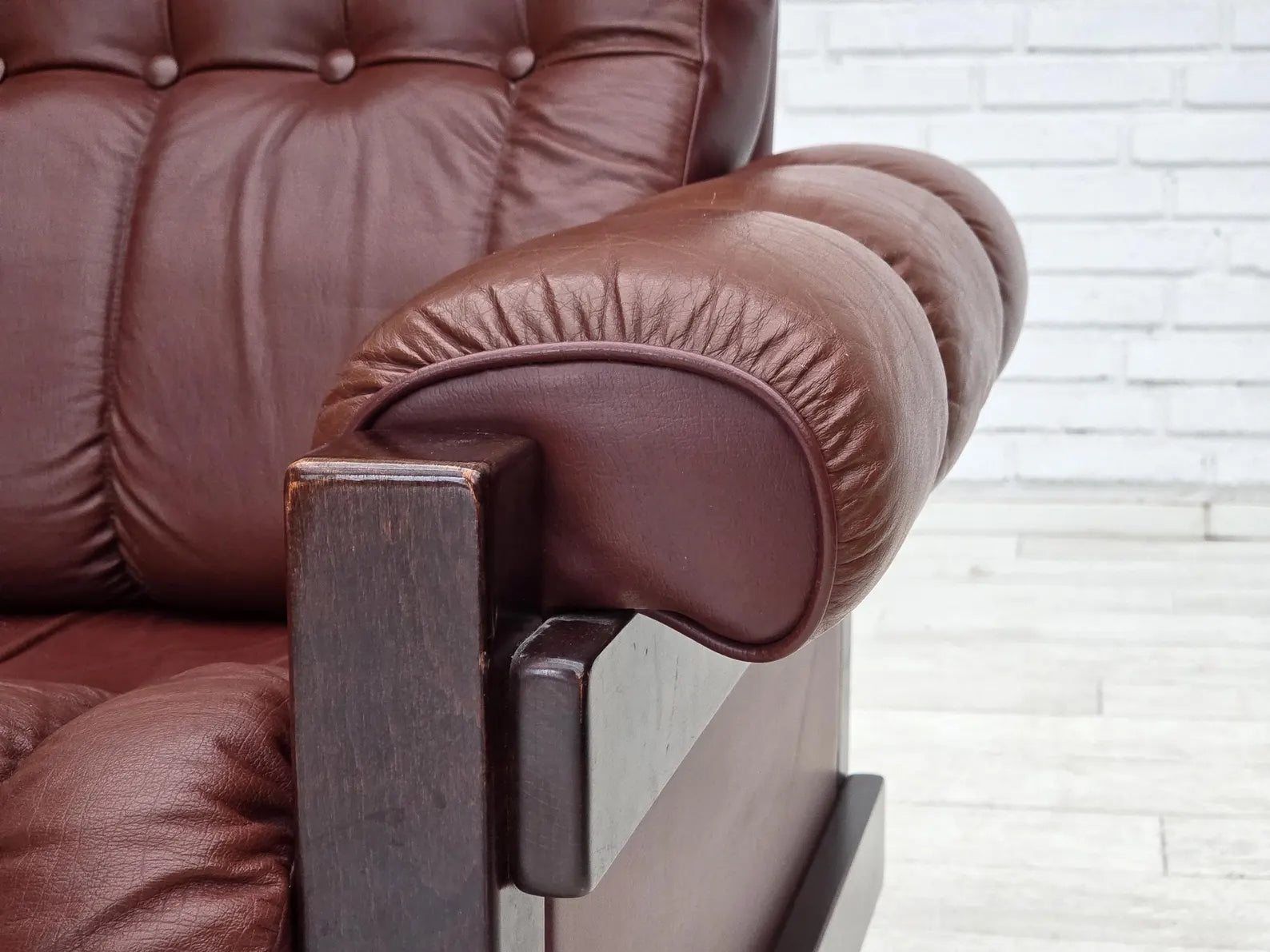 Scandinavian_Lounge_Chair,_Leather_&_Wood,_1970s_Denmark