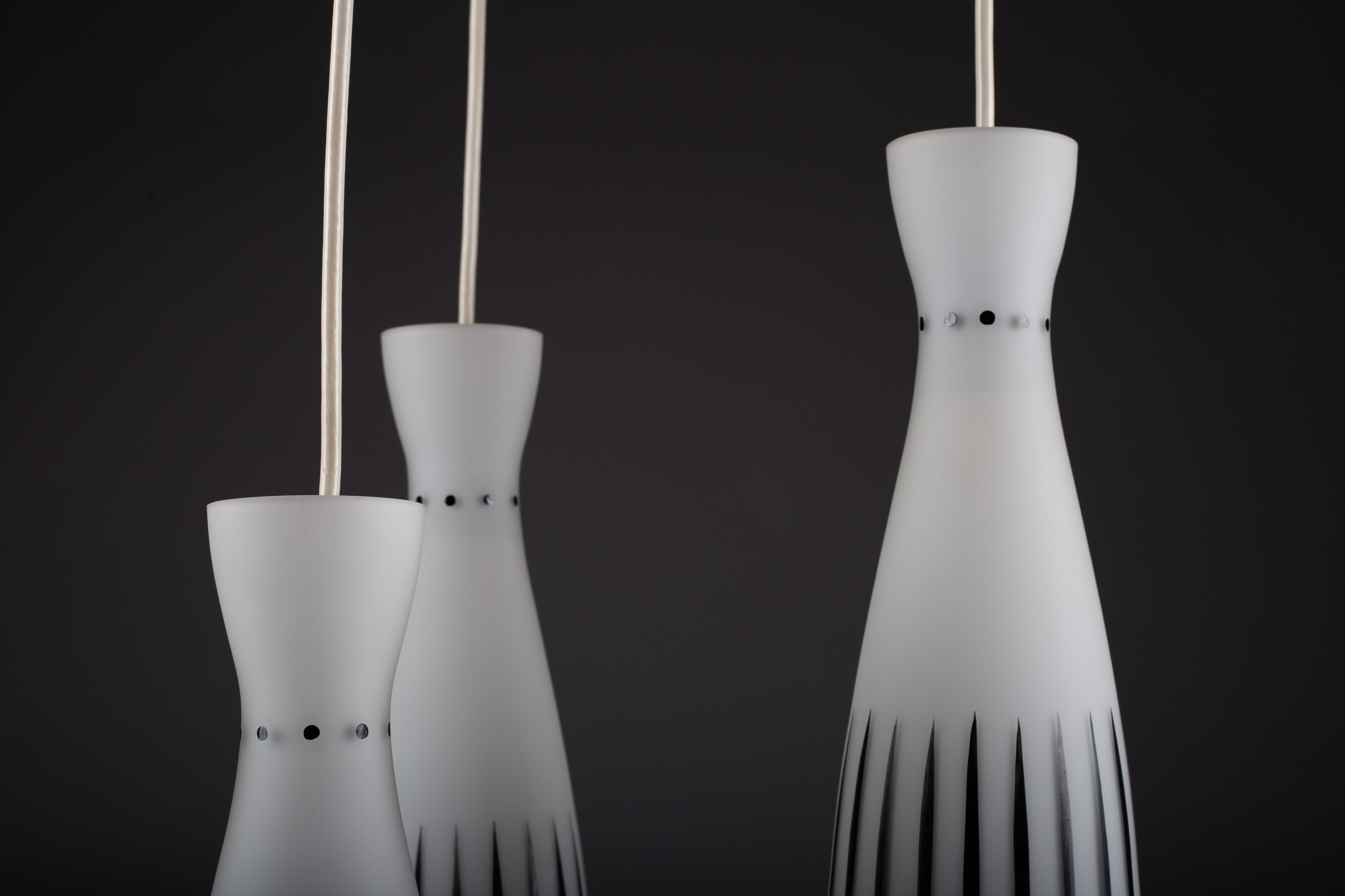 Scandinavian_Glass_Ceiling_Lamp,_Mid-Century_Modern